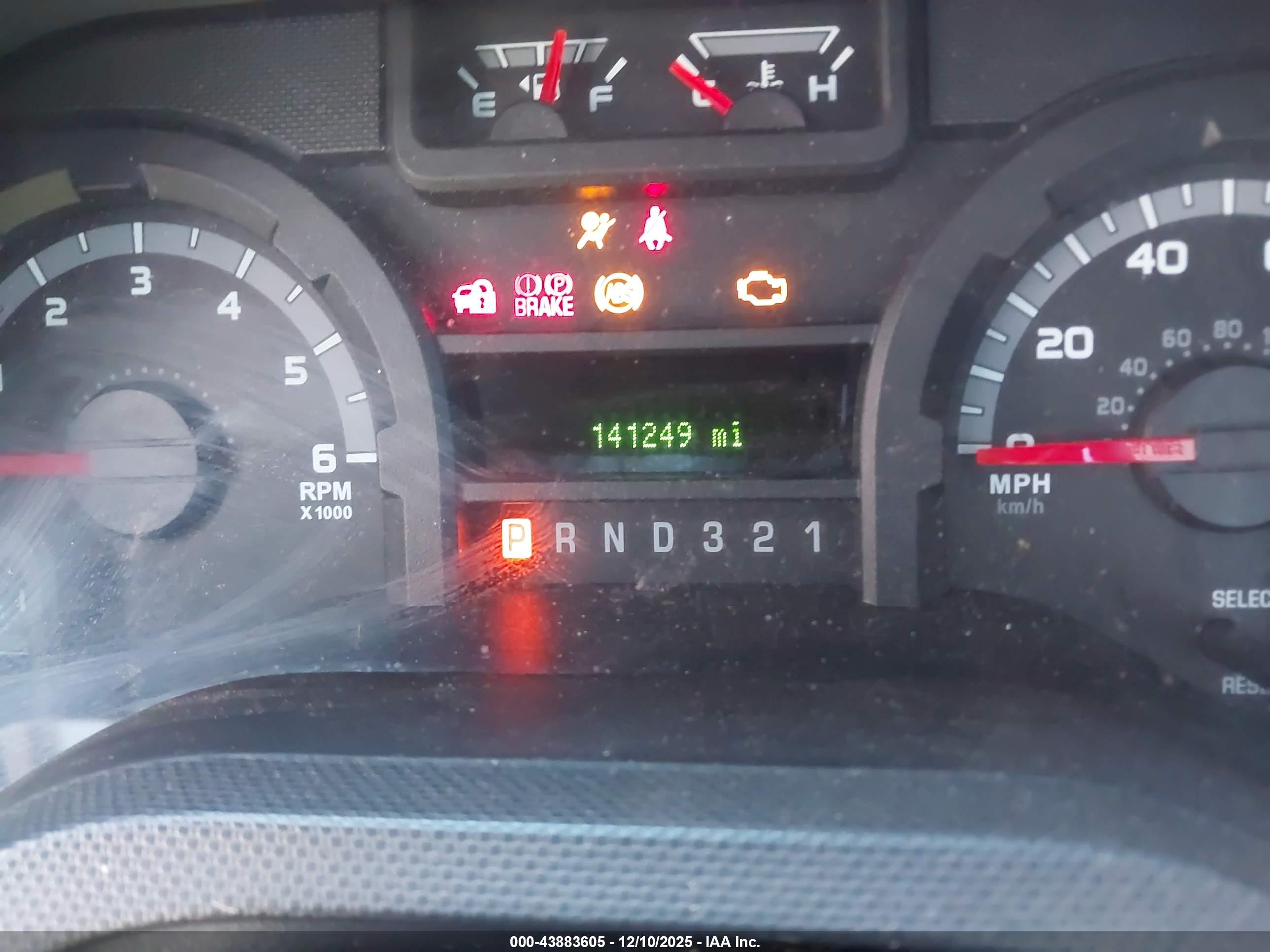 FORD E-450 image 6