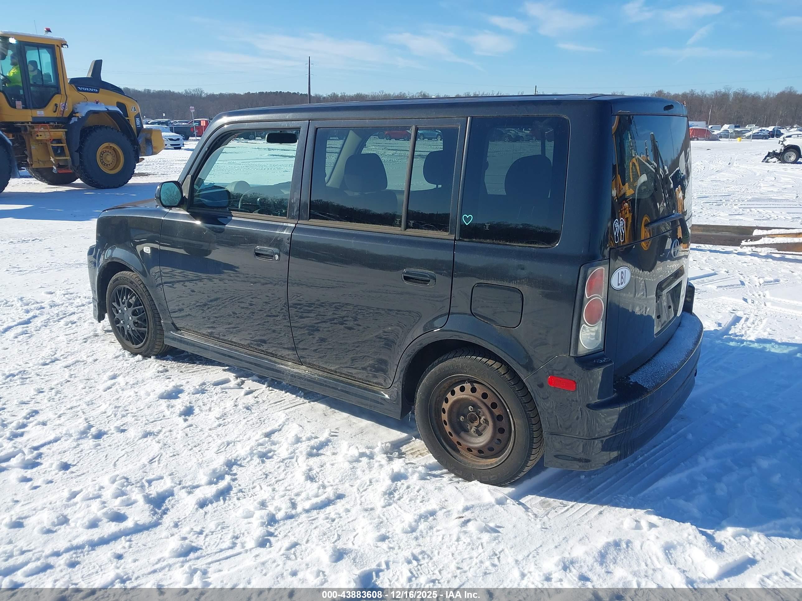 SCION XB image 3