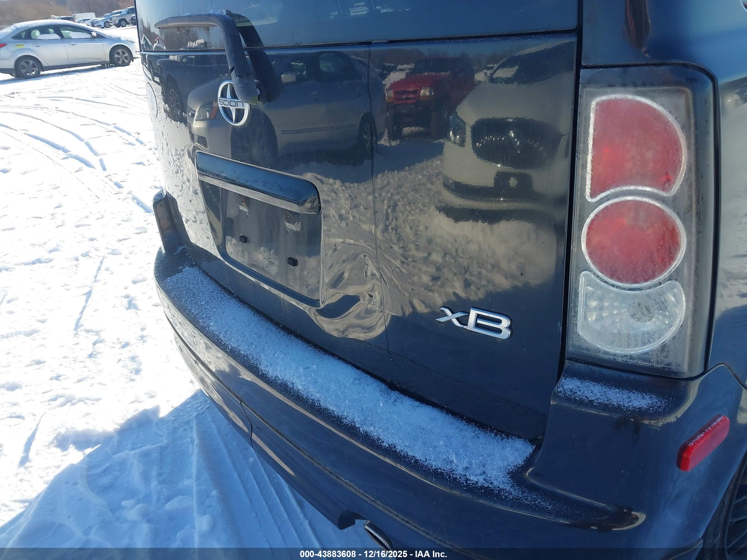 SCION XB image 6