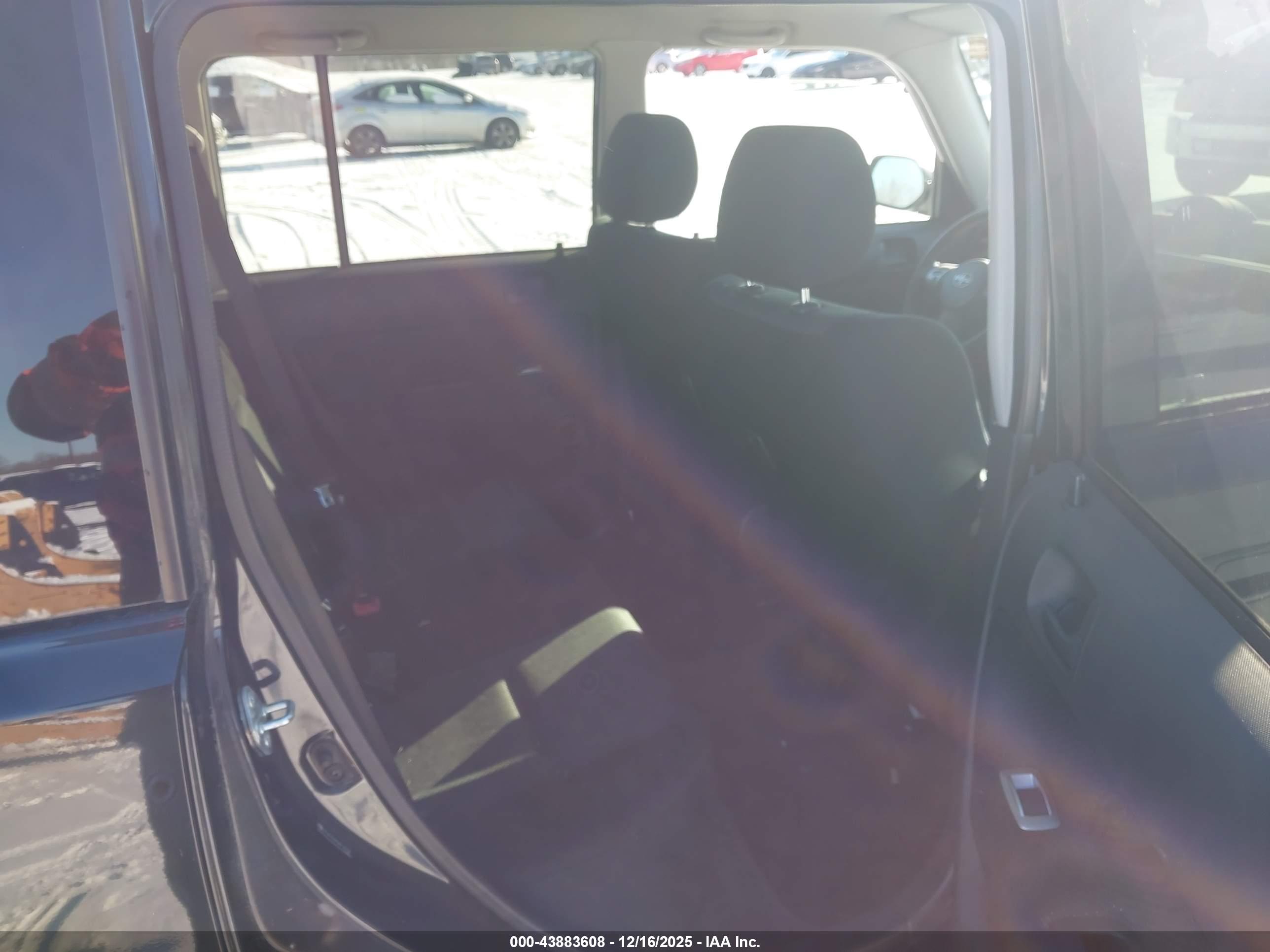 SCION XB image 8
