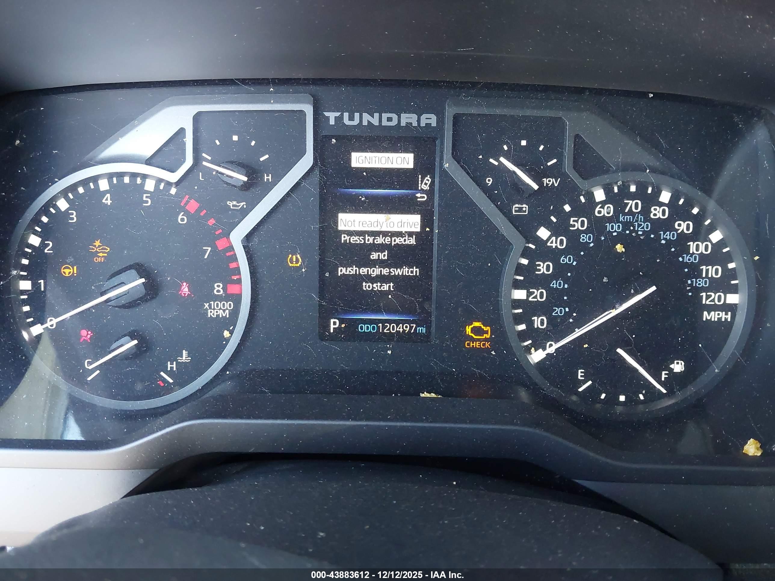 TOYOTA TUNDRA image 7