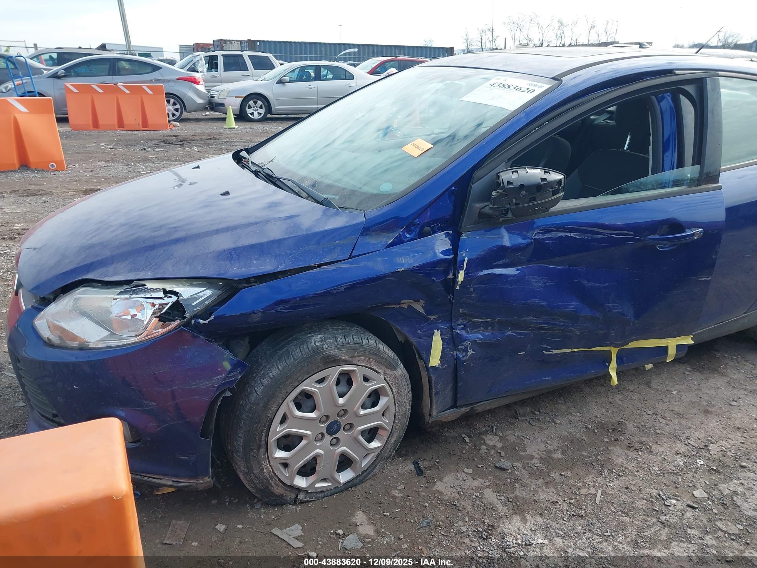 FORD FOCUS image 6