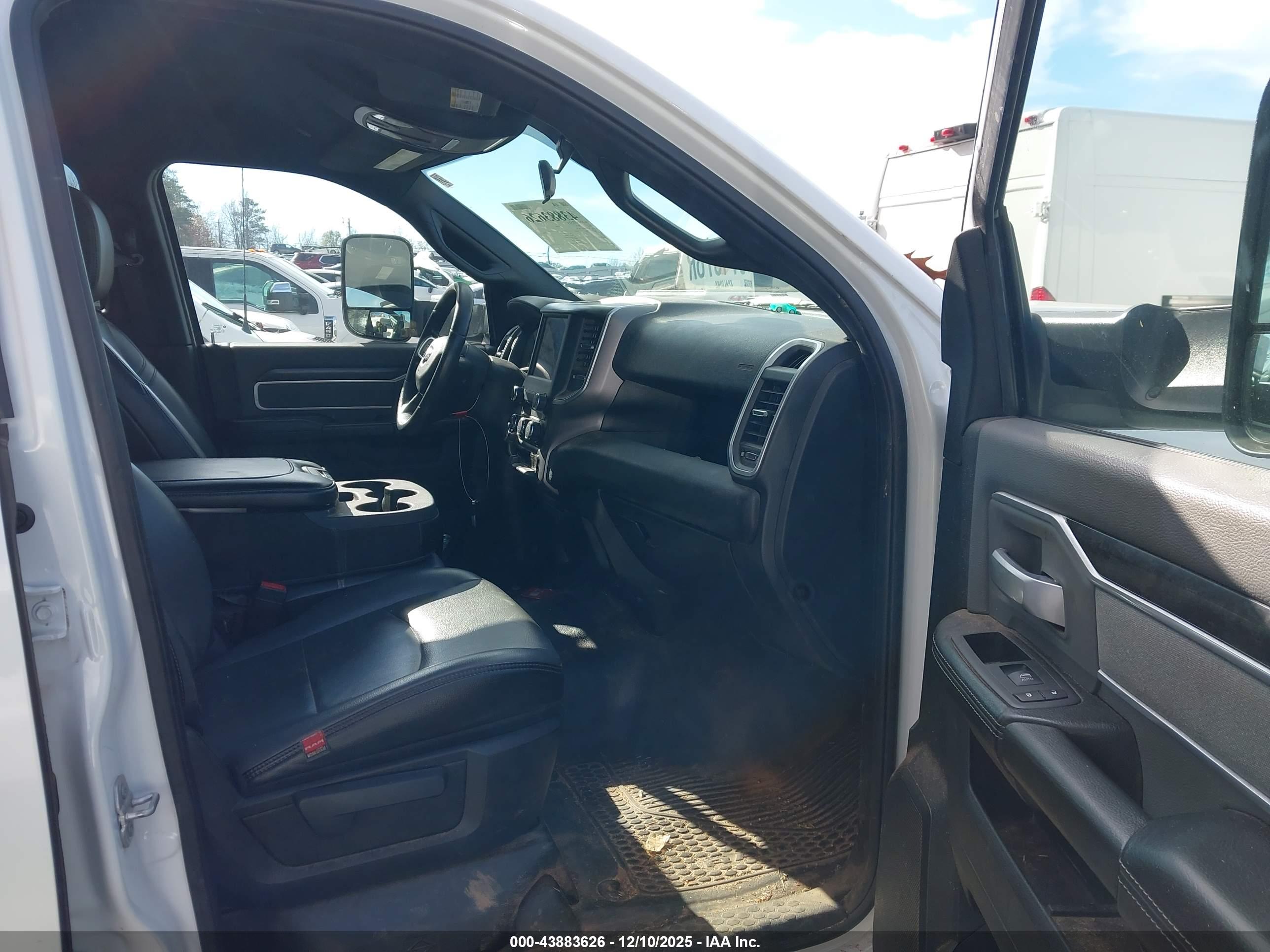 RAM 3500 image 5