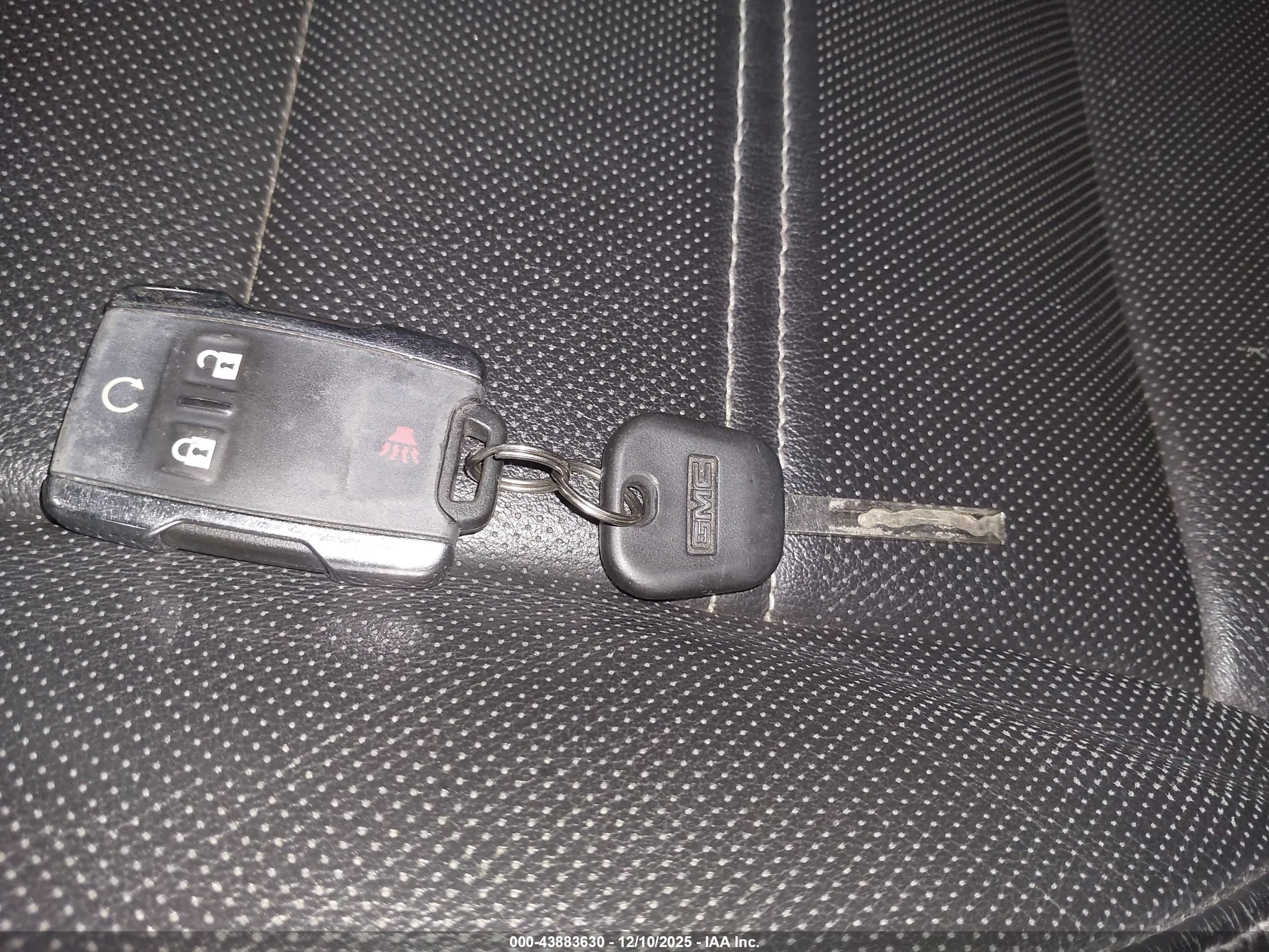 GMC SIERRA image 11