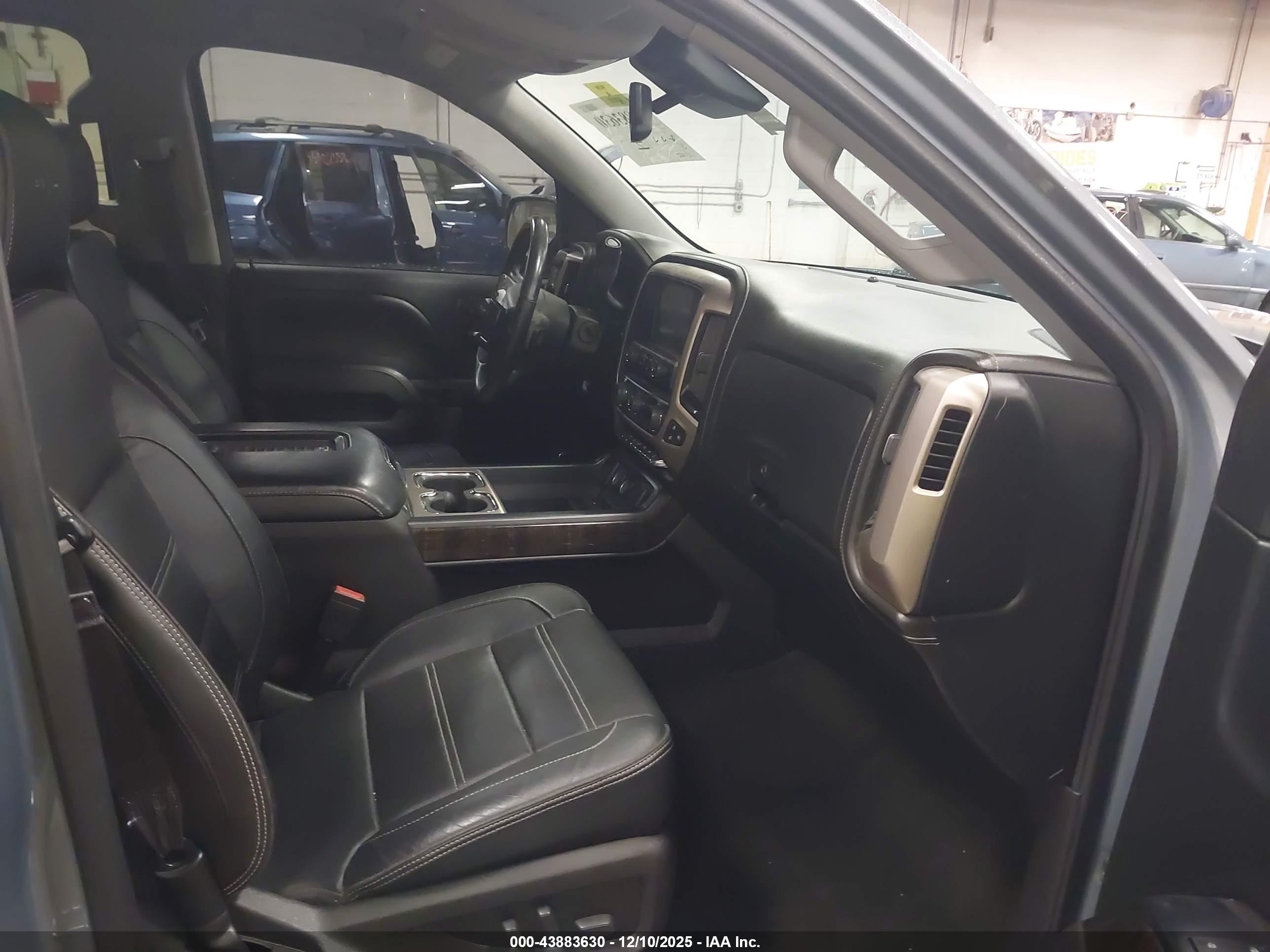 GMC SIERRA image 5