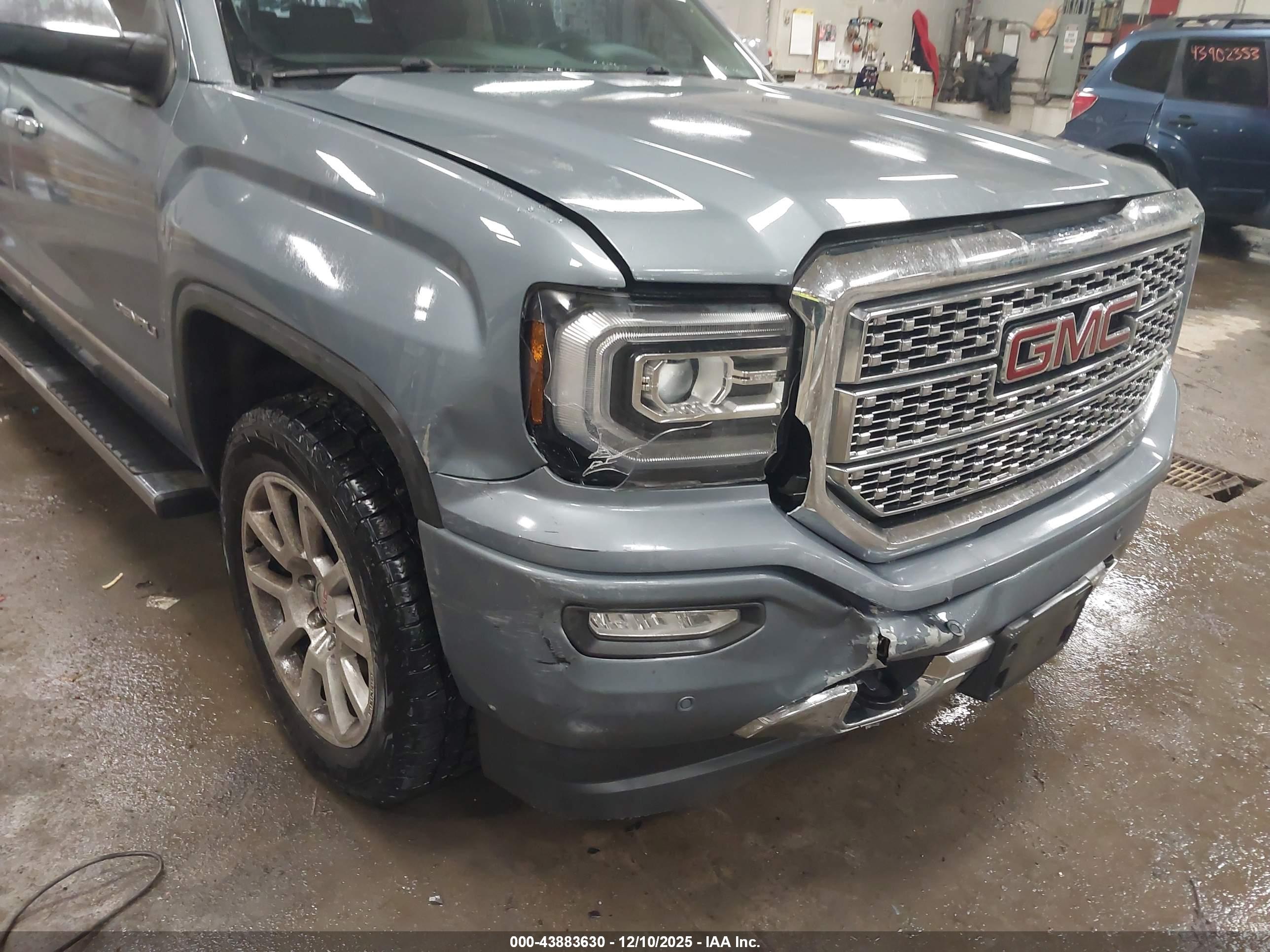 GMC SIERRA image 6