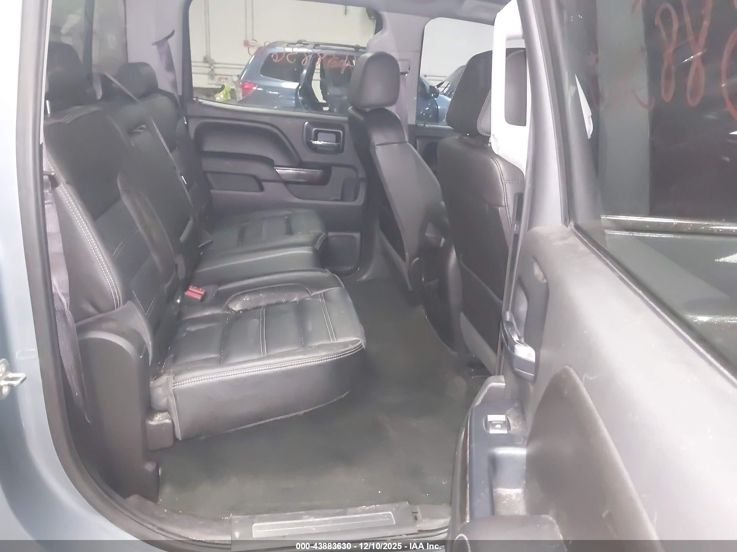GMC SIERRA image 8