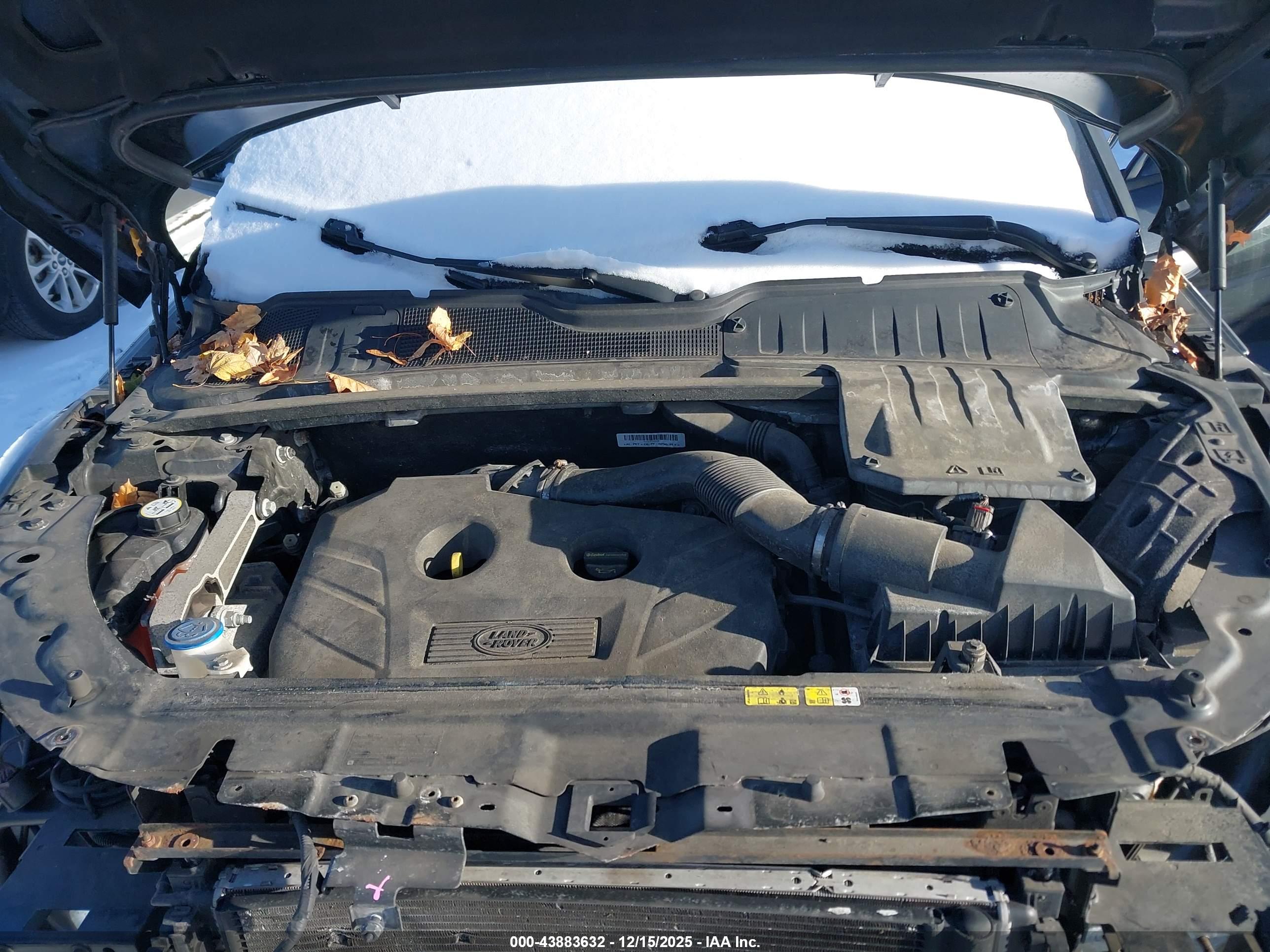 LAND ROVER image 10