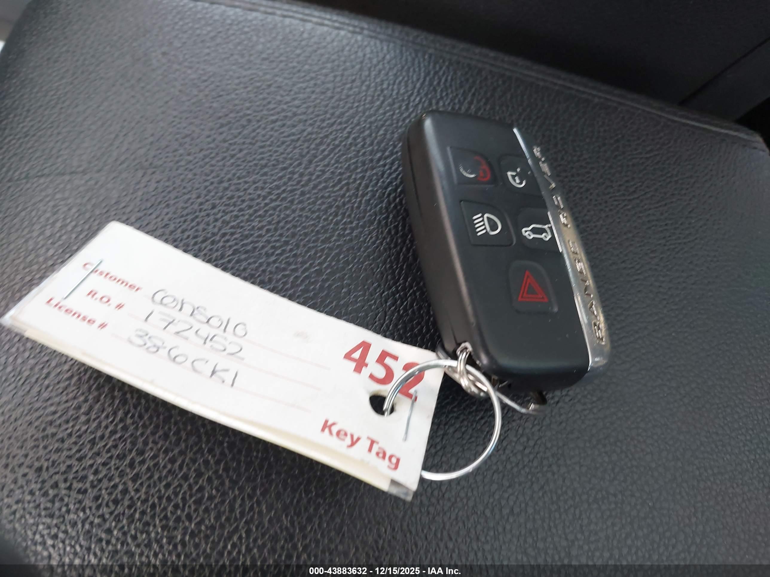 LAND ROVER image 11