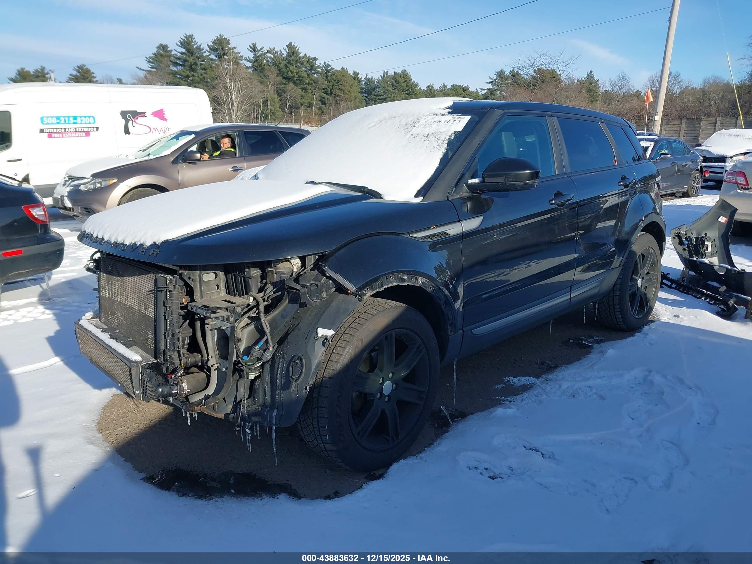 LAND ROVER image 2