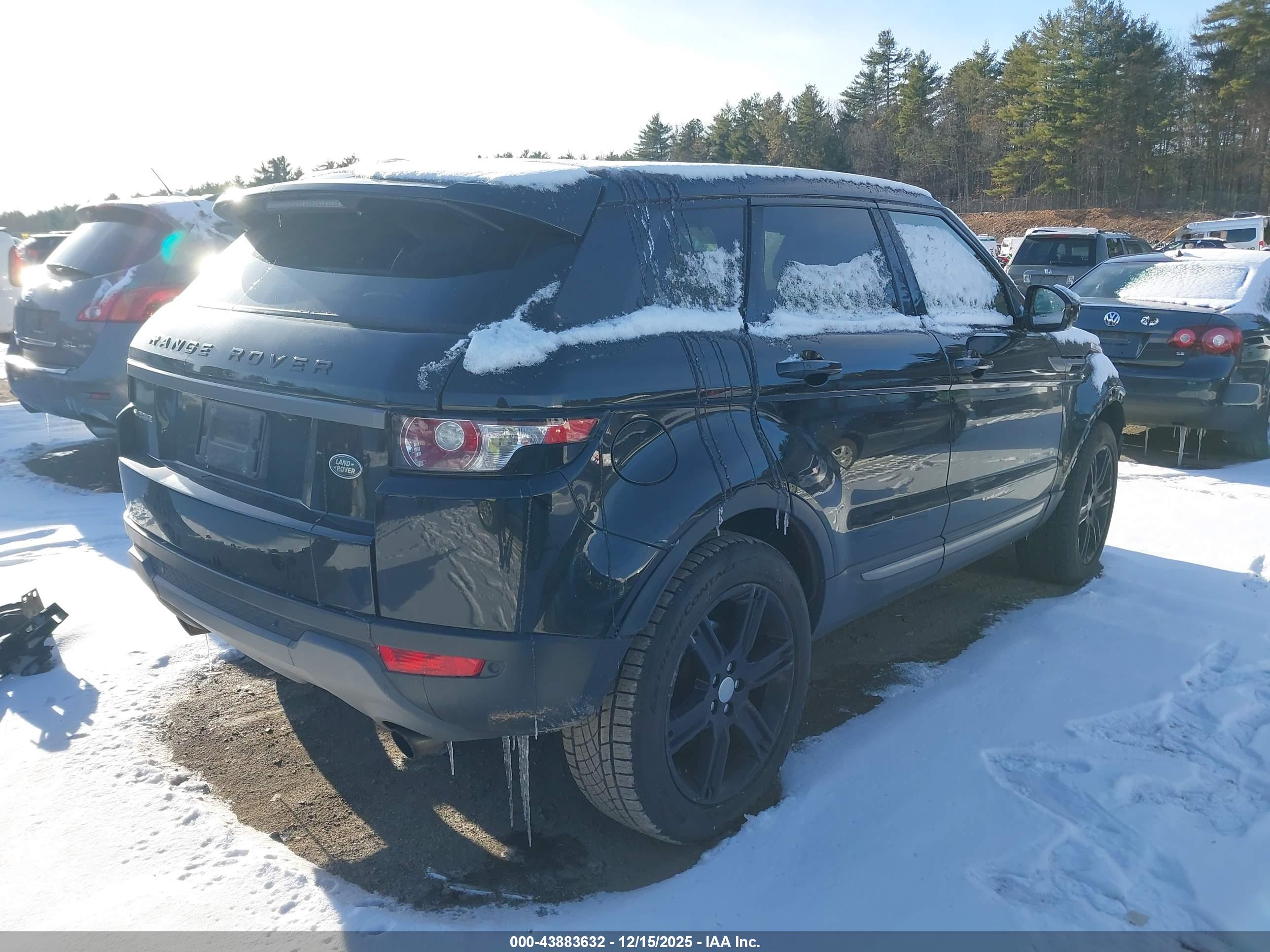 LAND ROVER image 4
