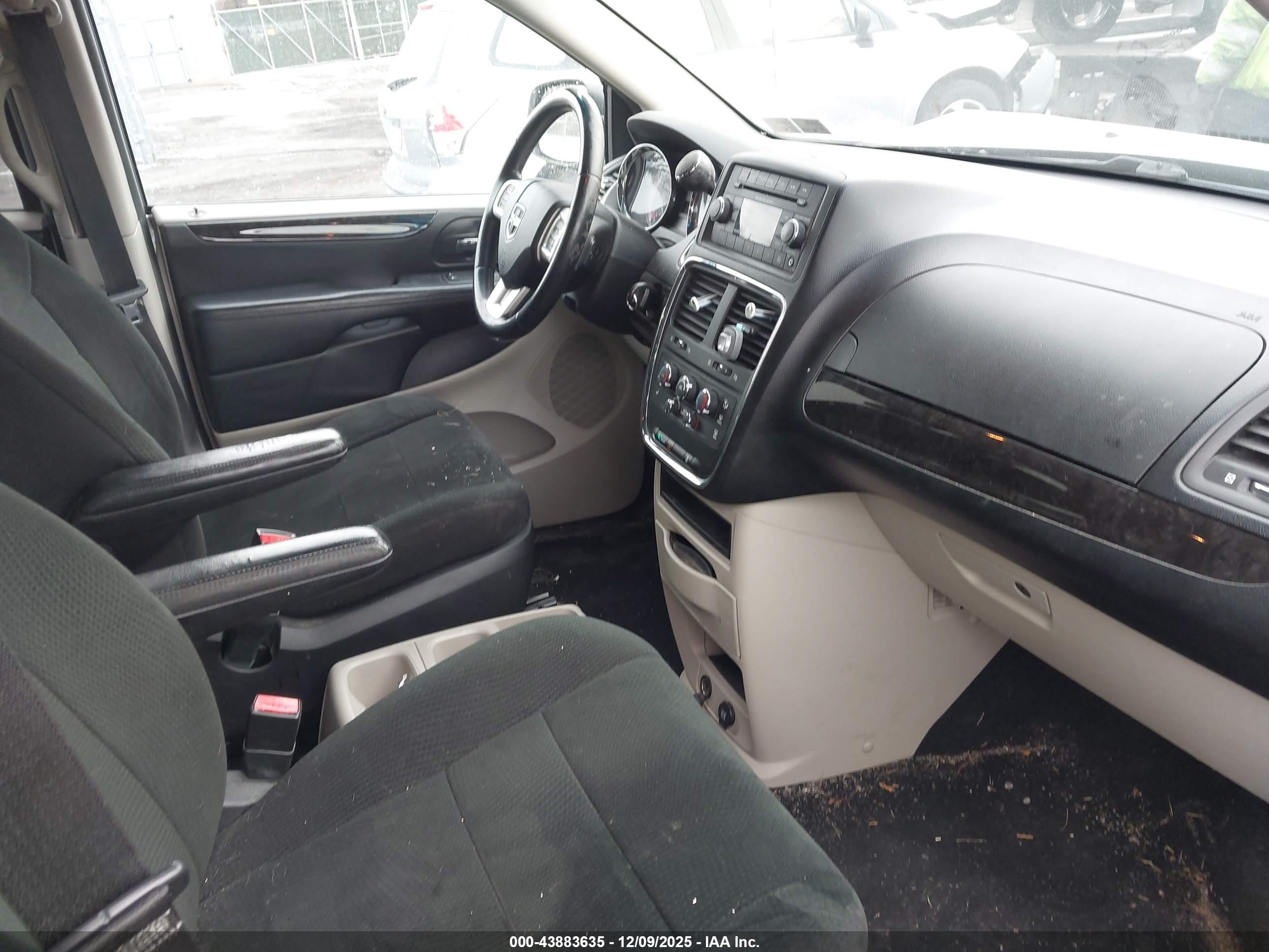 DODGE GRAND image 5