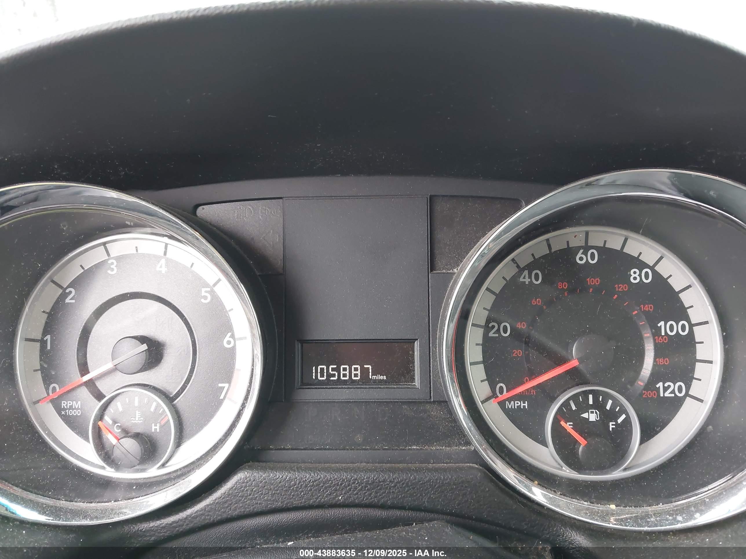 DODGE GRAND image 7