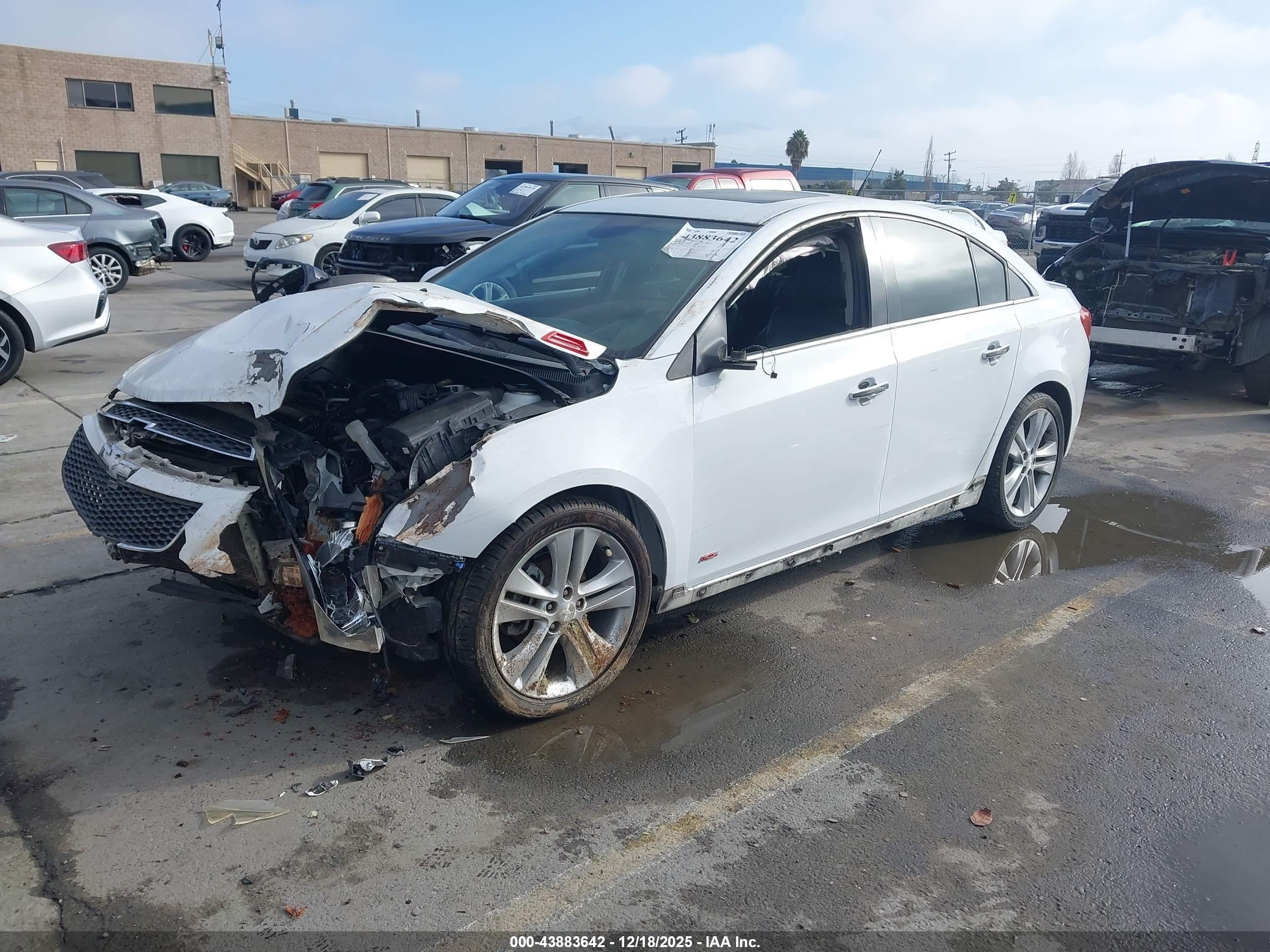 CHEVROLET CRUZE image 2