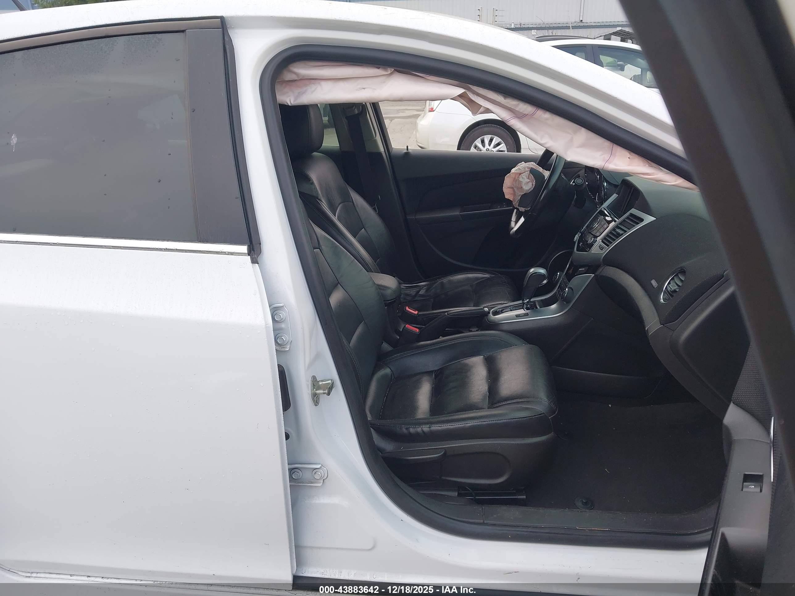 CHEVROLET CRUZE image 5