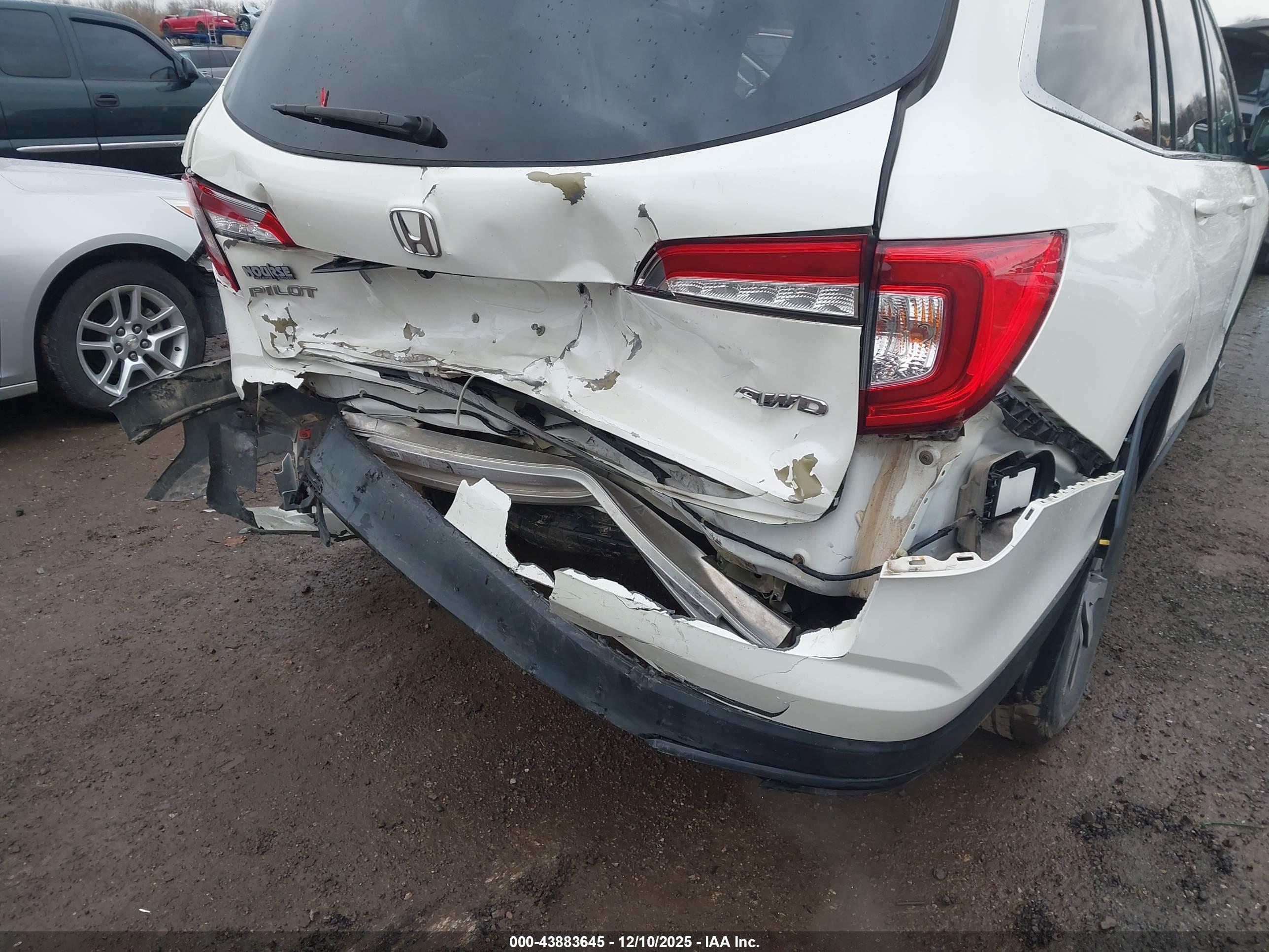 HONDA PILOT image 6