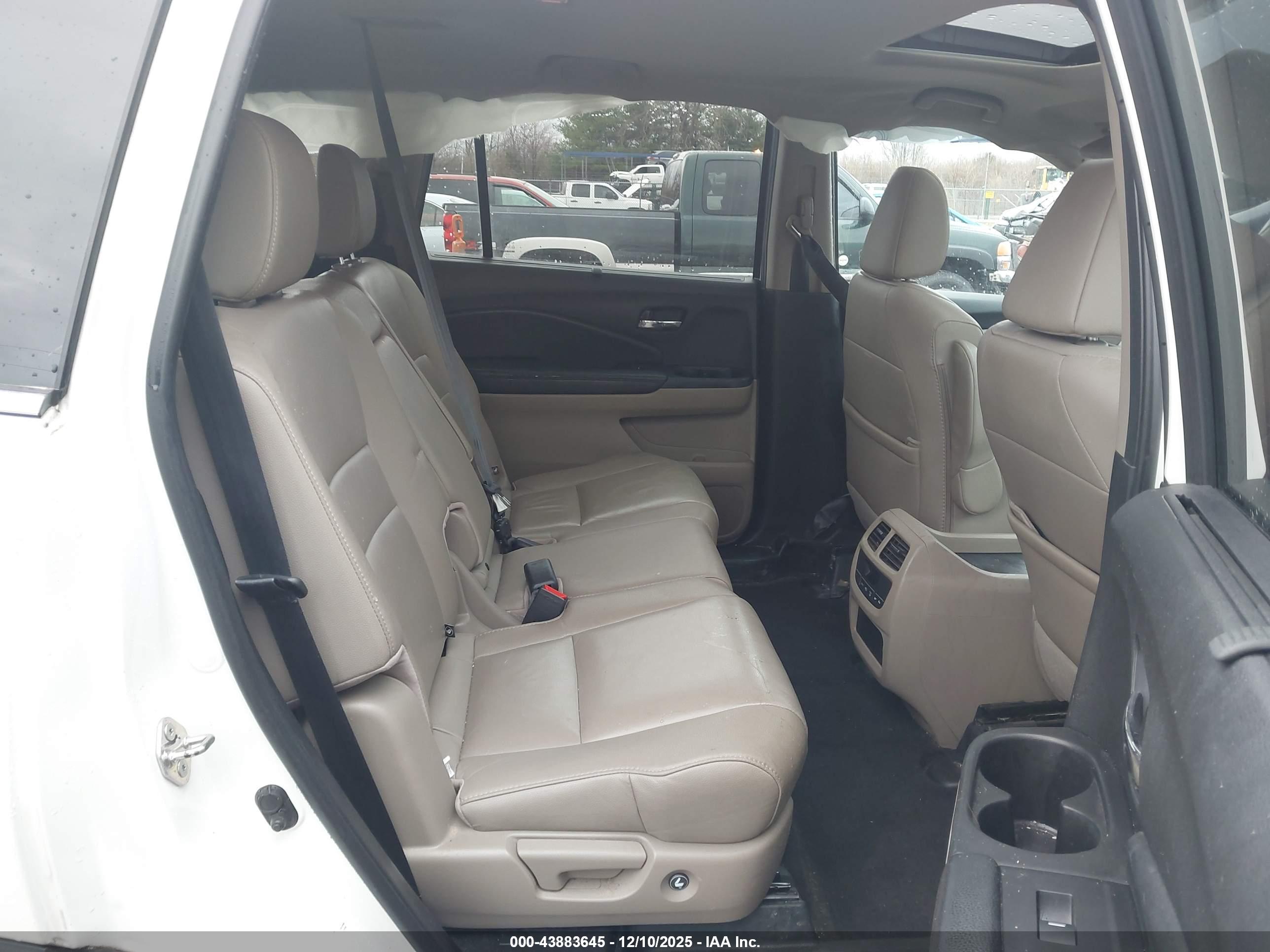 HONDA PILOT image 8