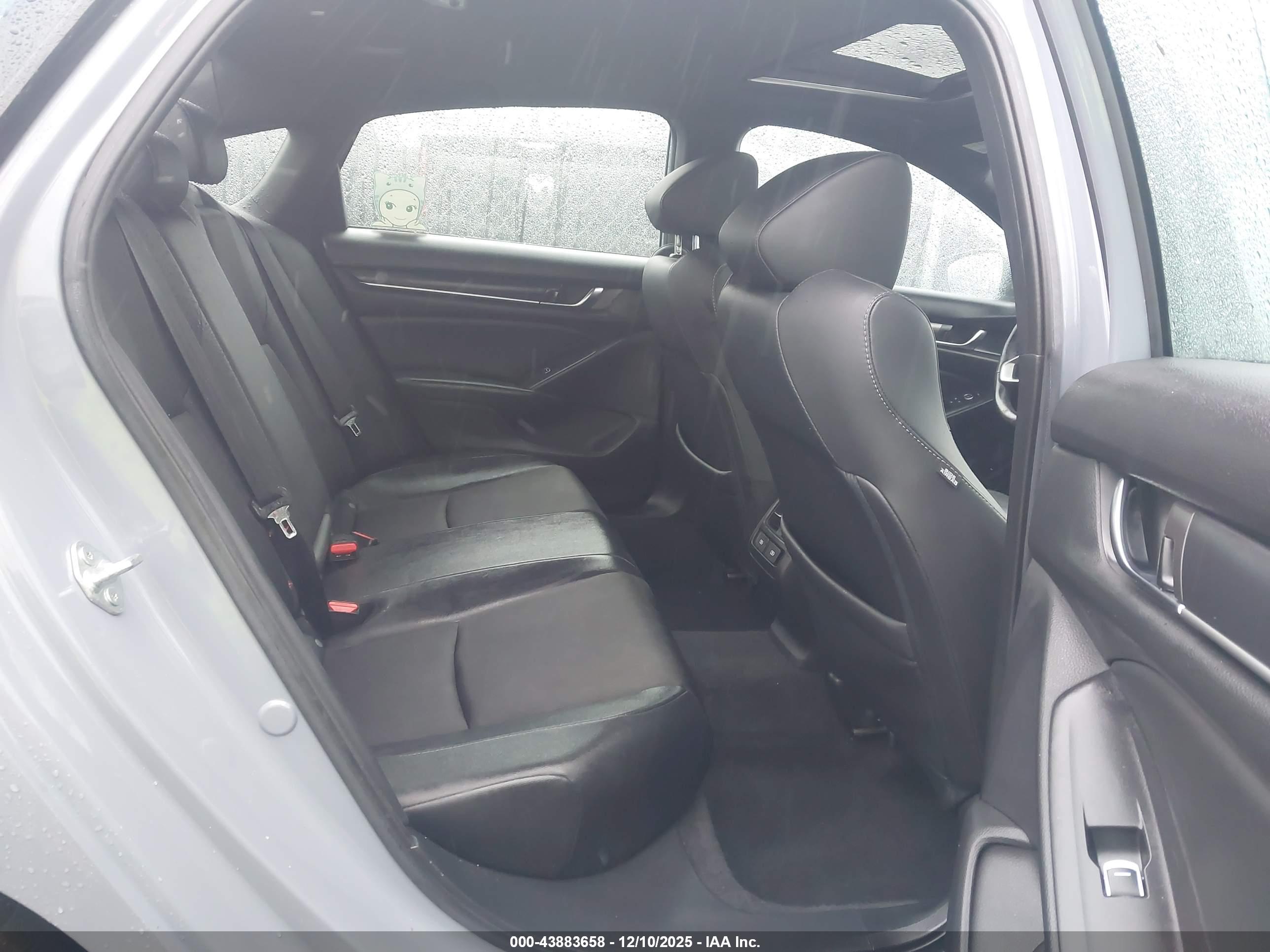 HONDA ACCORD image 8