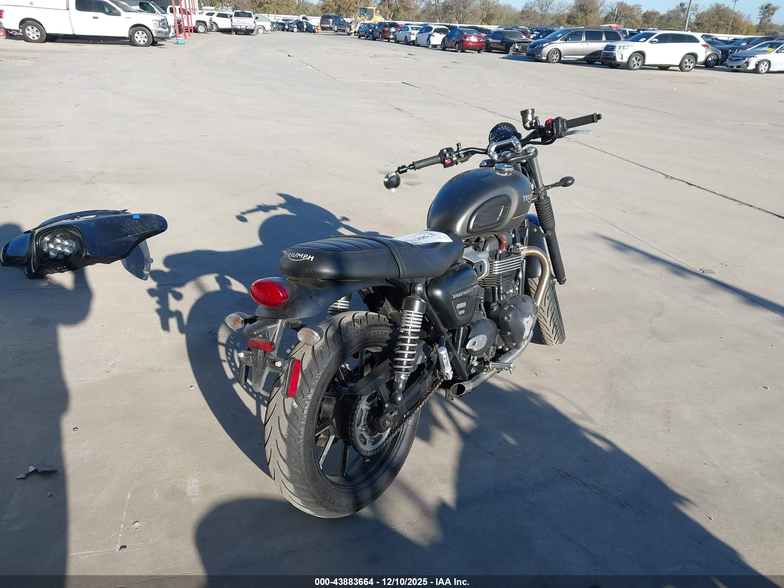 TRIUMPH MOTORCYCLE image 4