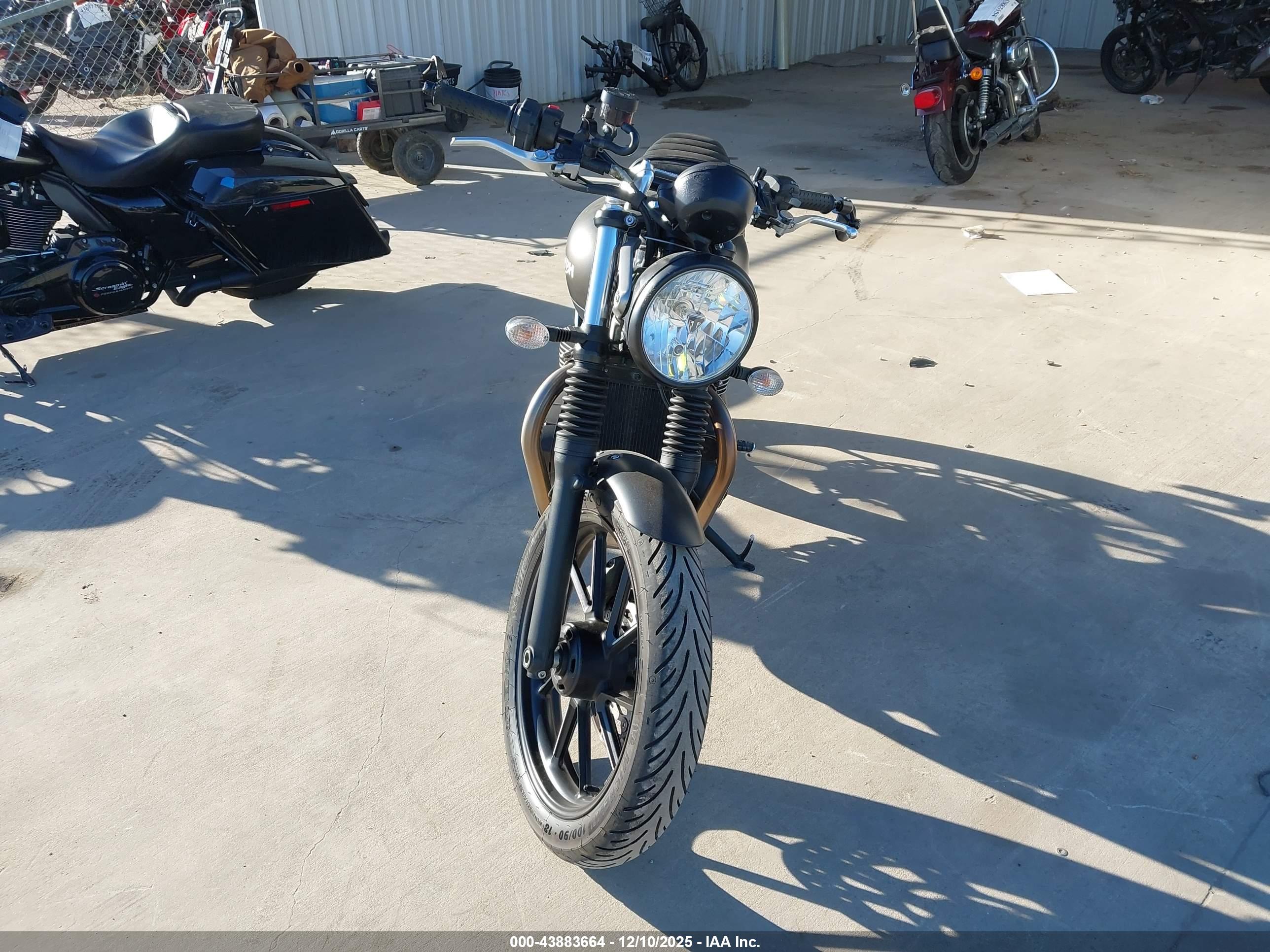 TRIUMPH MOTORCYCLE image 5