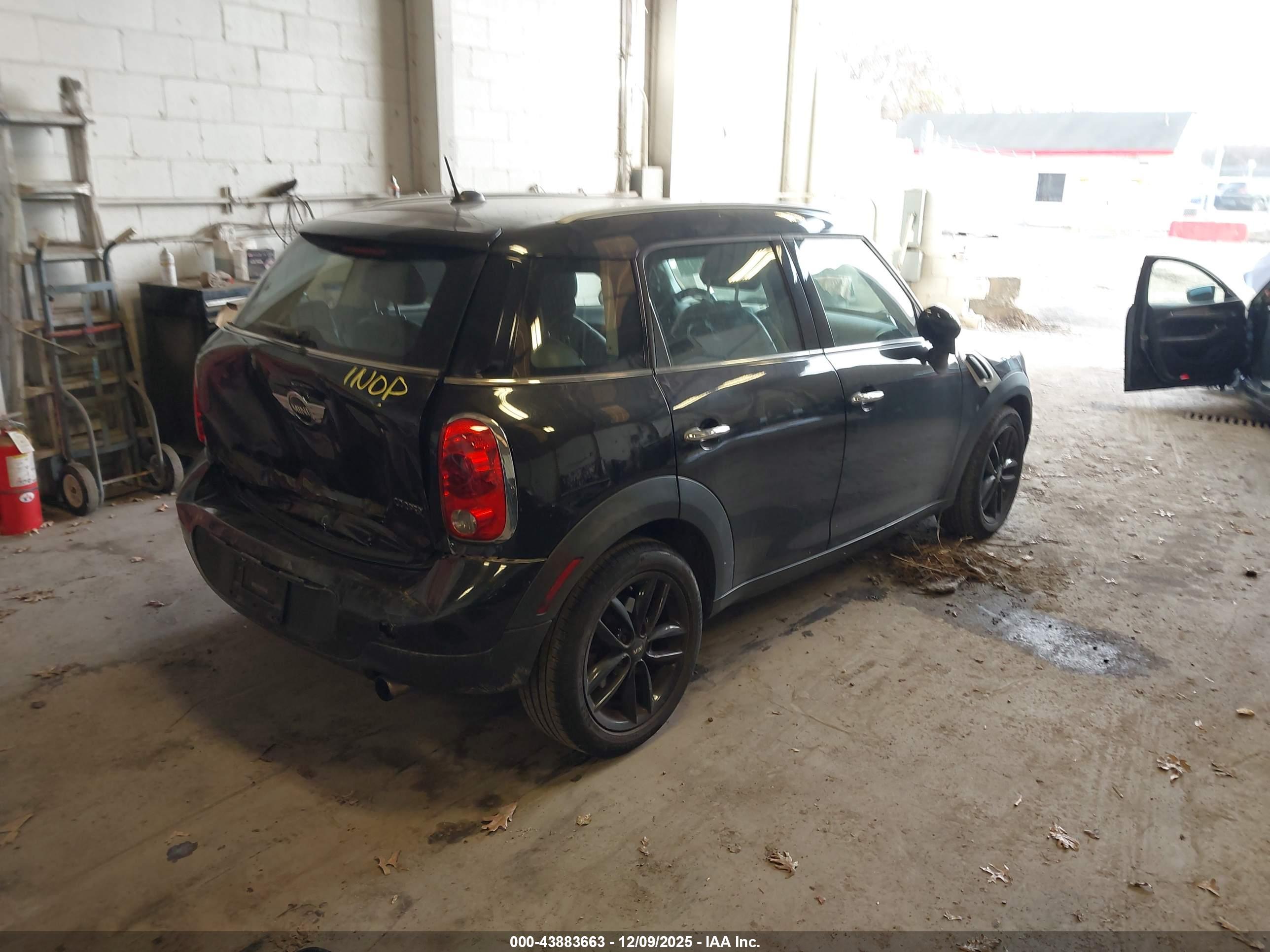 MINI COOPER image 4