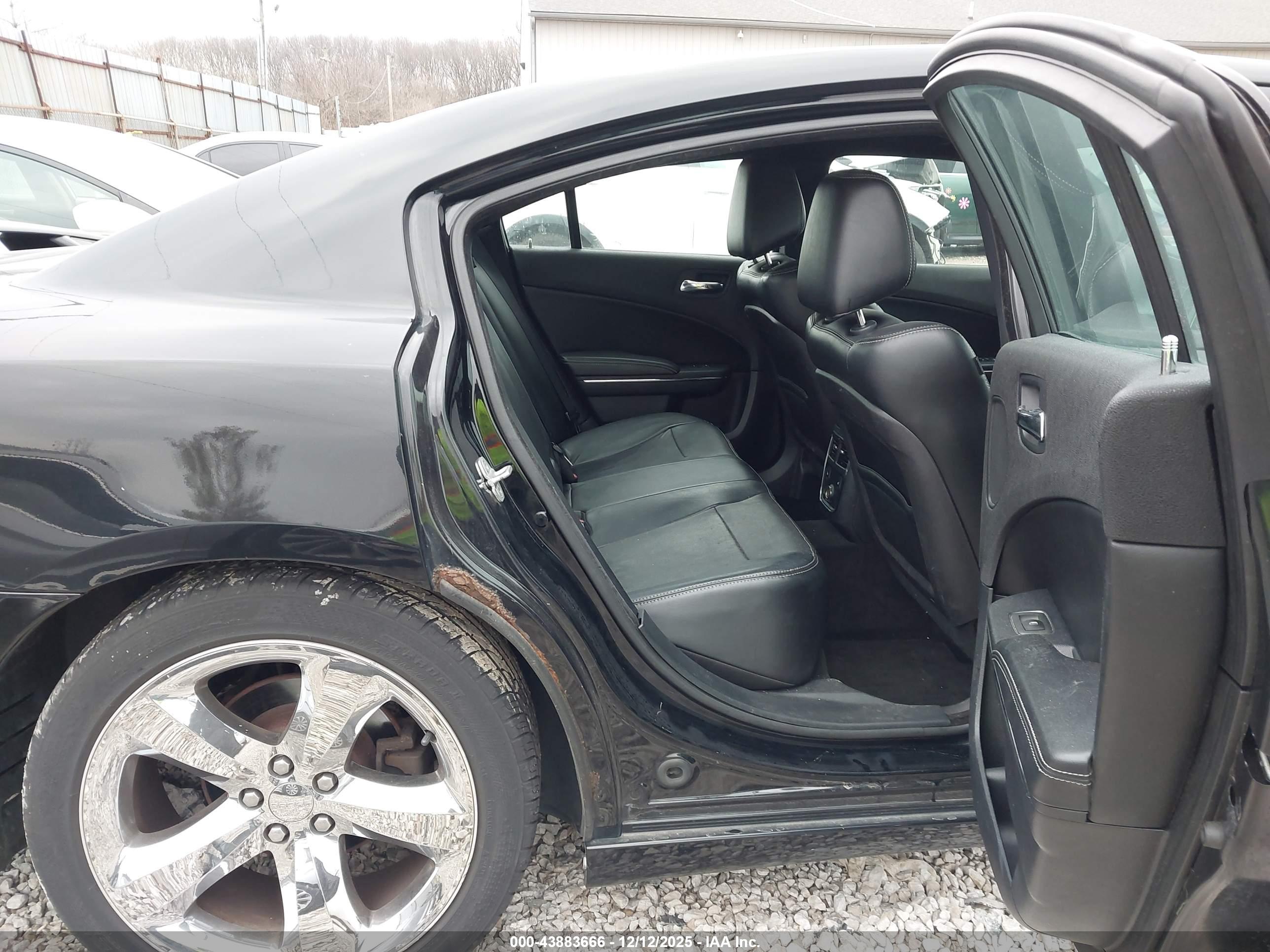 DODGE CHARGER image 8