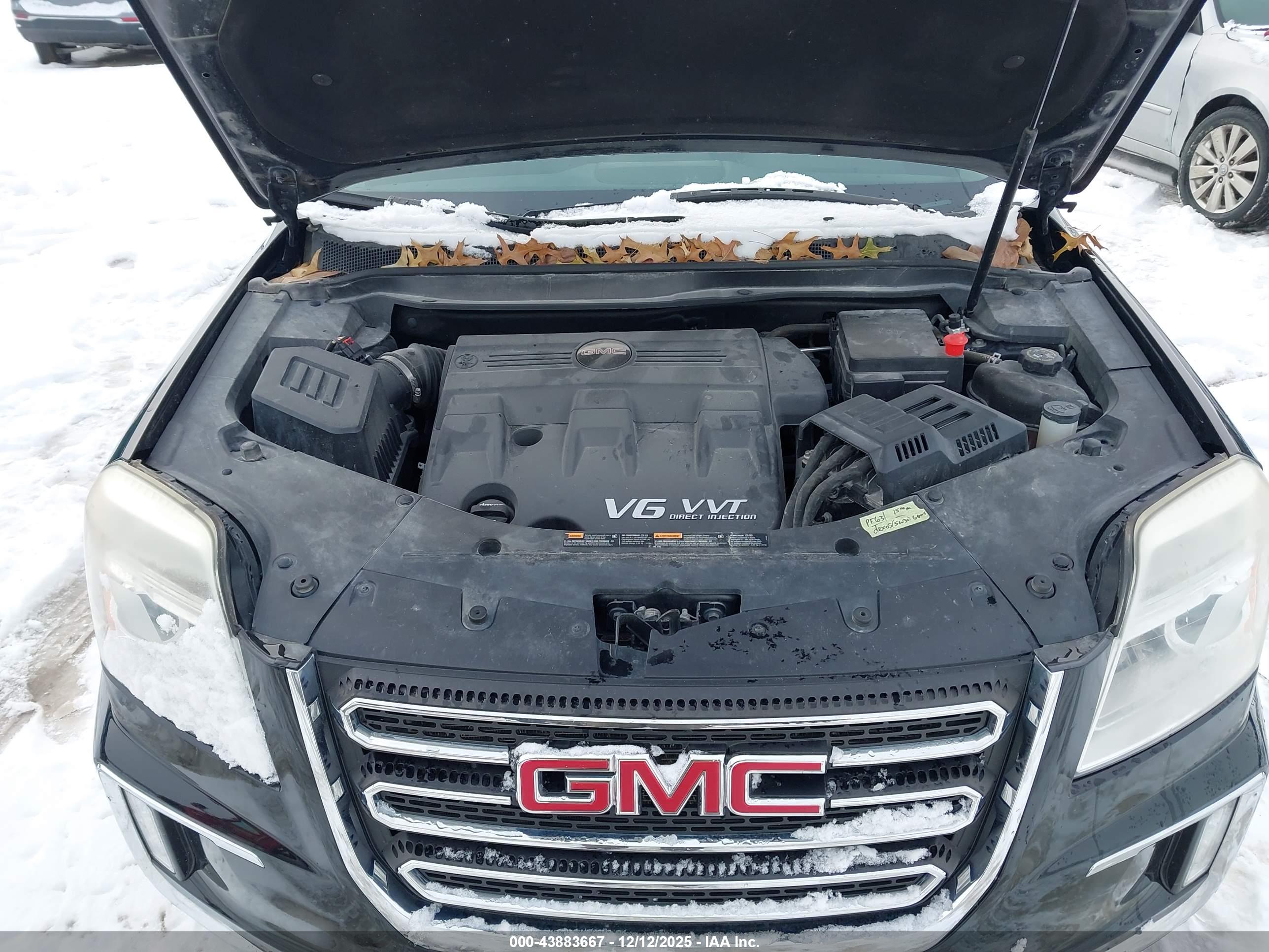 GMC TERRAIN image 10
