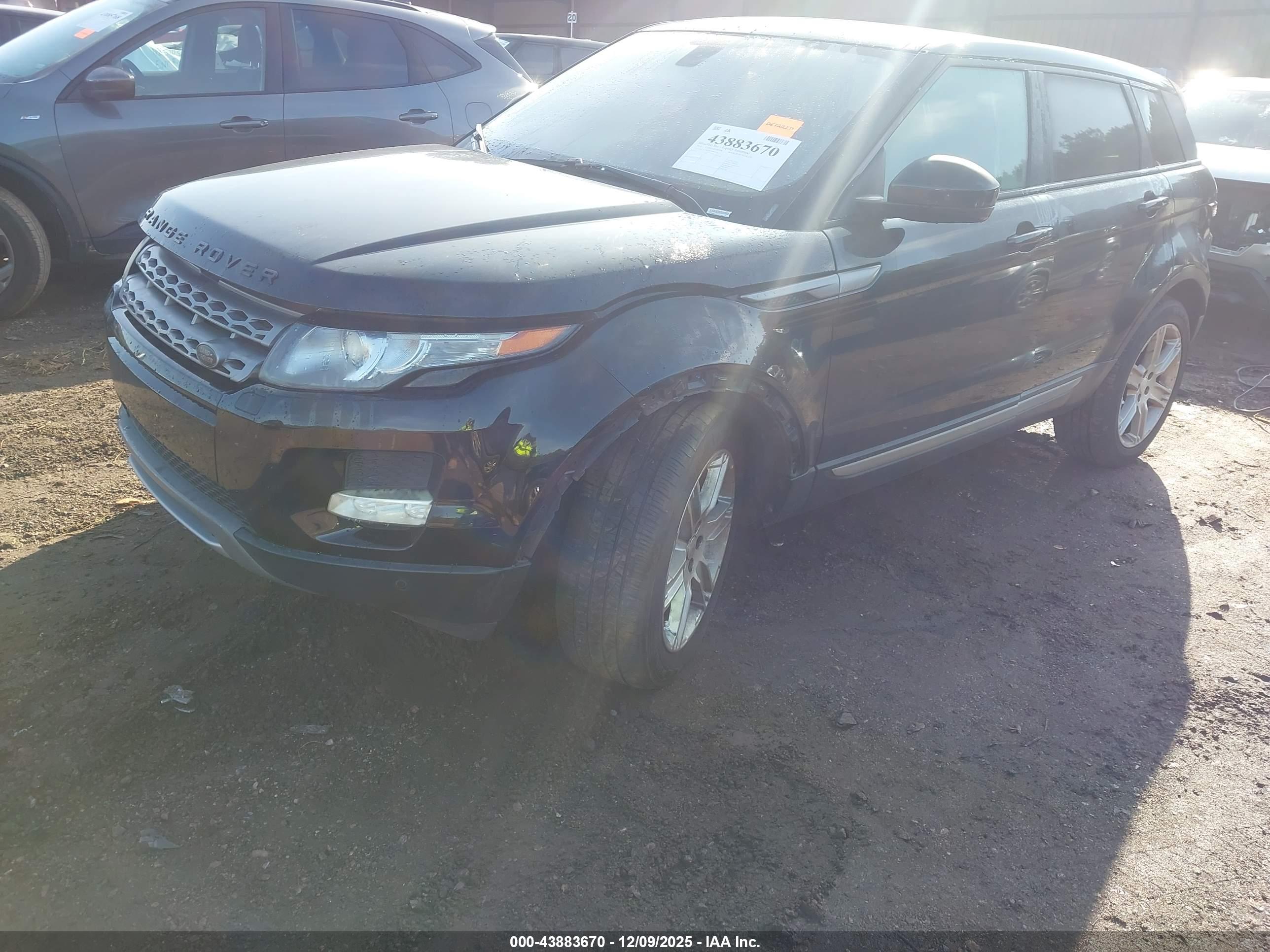LAND ROVER image 2