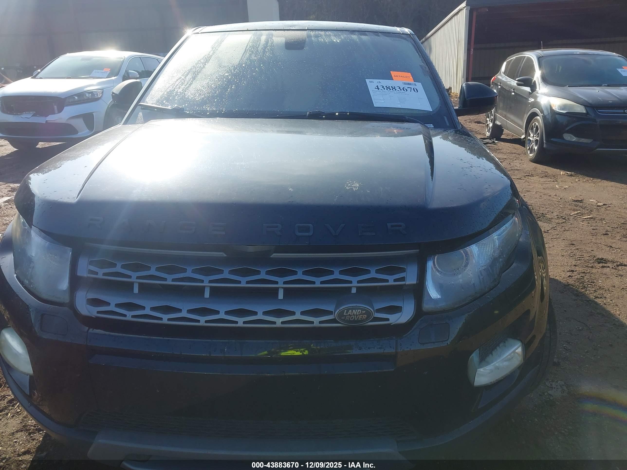 LAND ROVER image 6