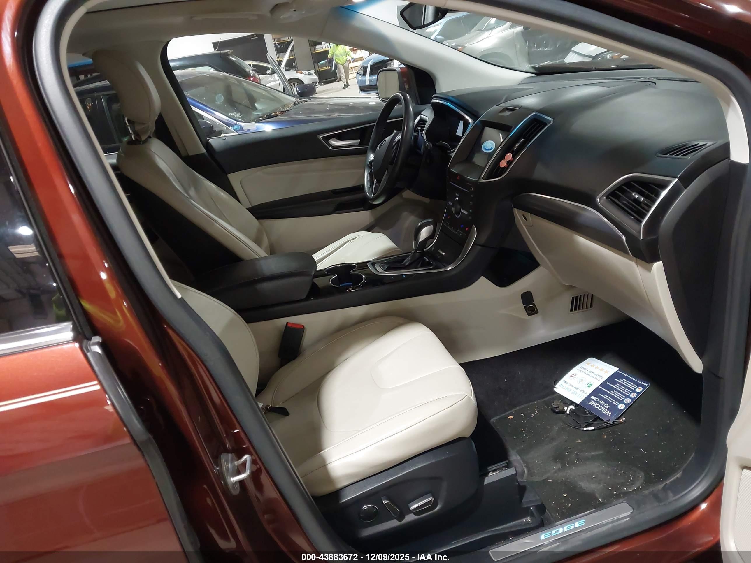 FORD EDGE image 5