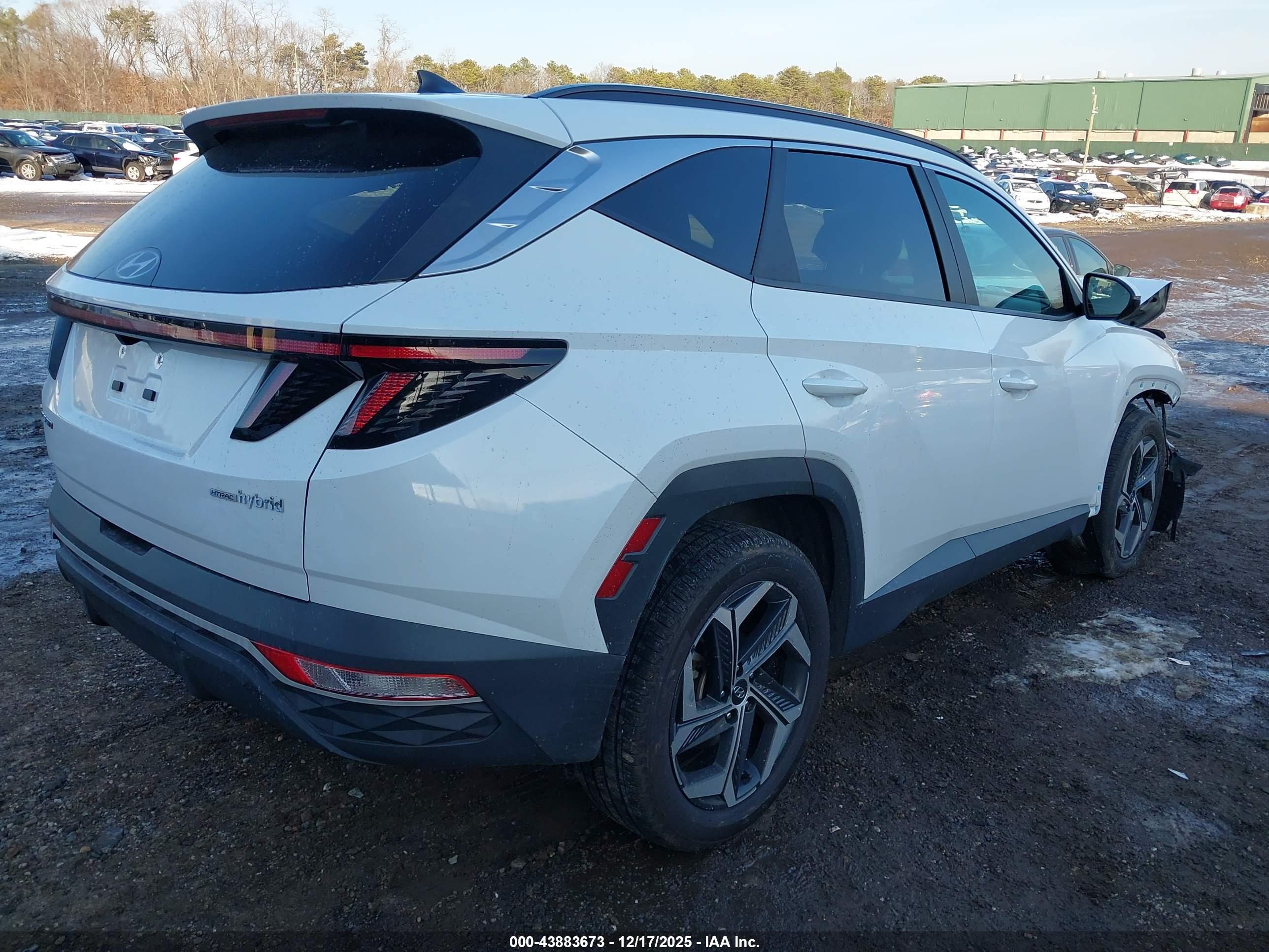 HYUNDAI TUCSON image 4