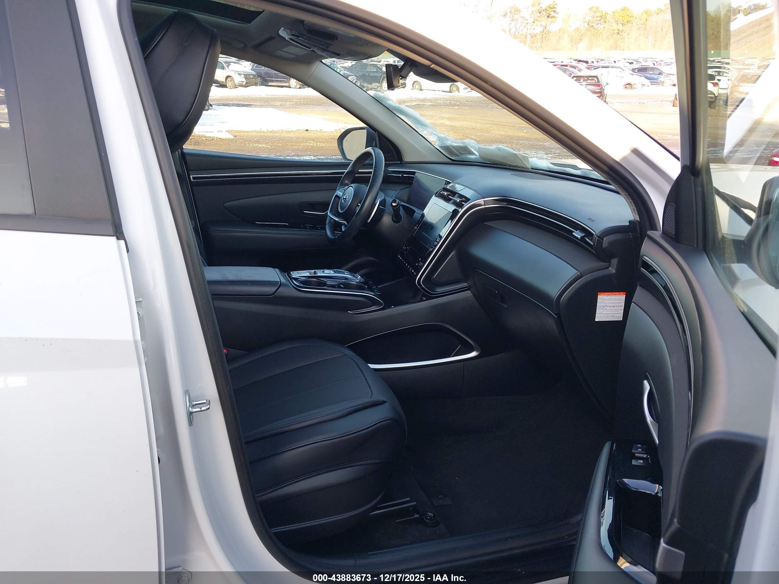 HYUNDAI TUCSON image 5