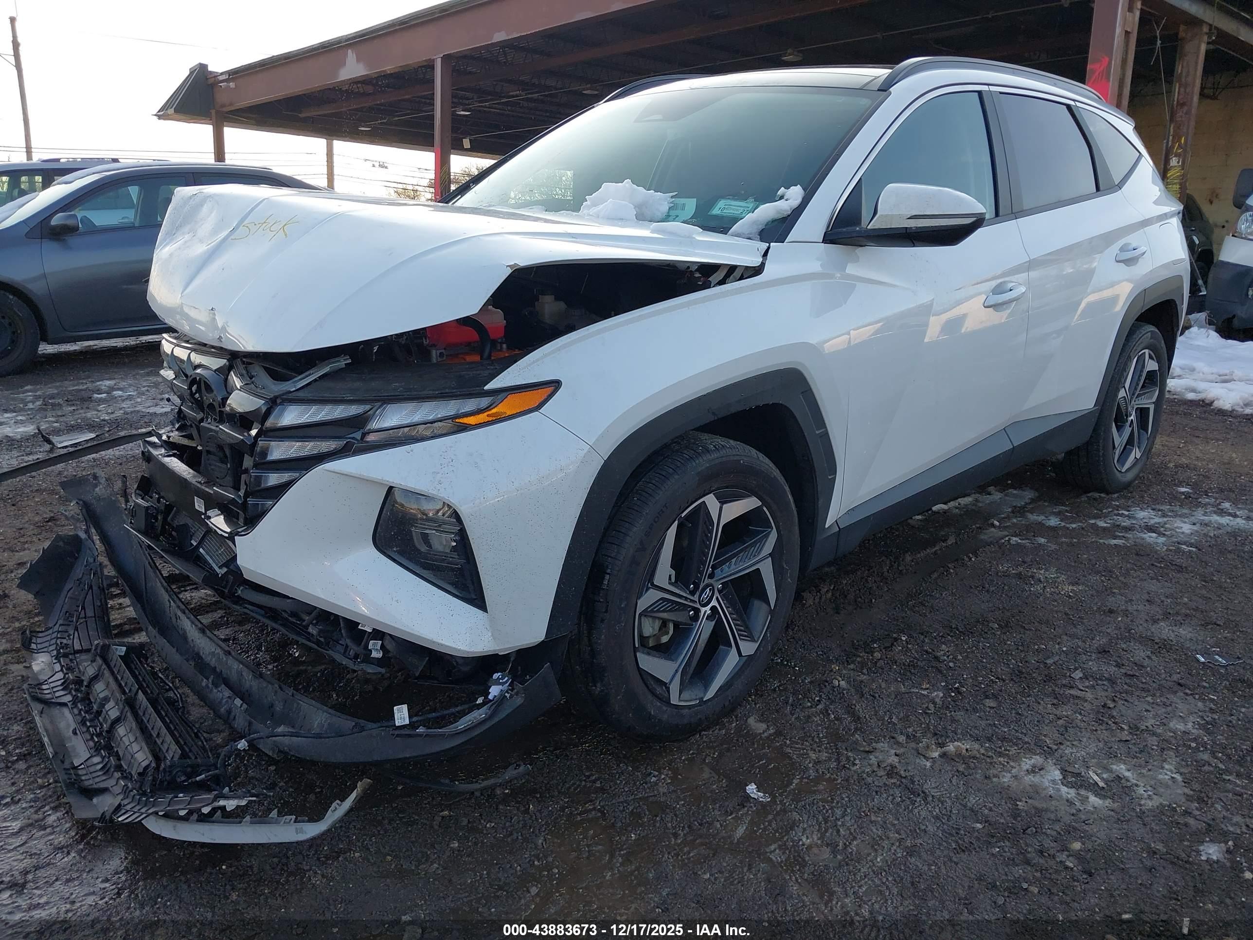 HYUNDAI TUCSON image 6