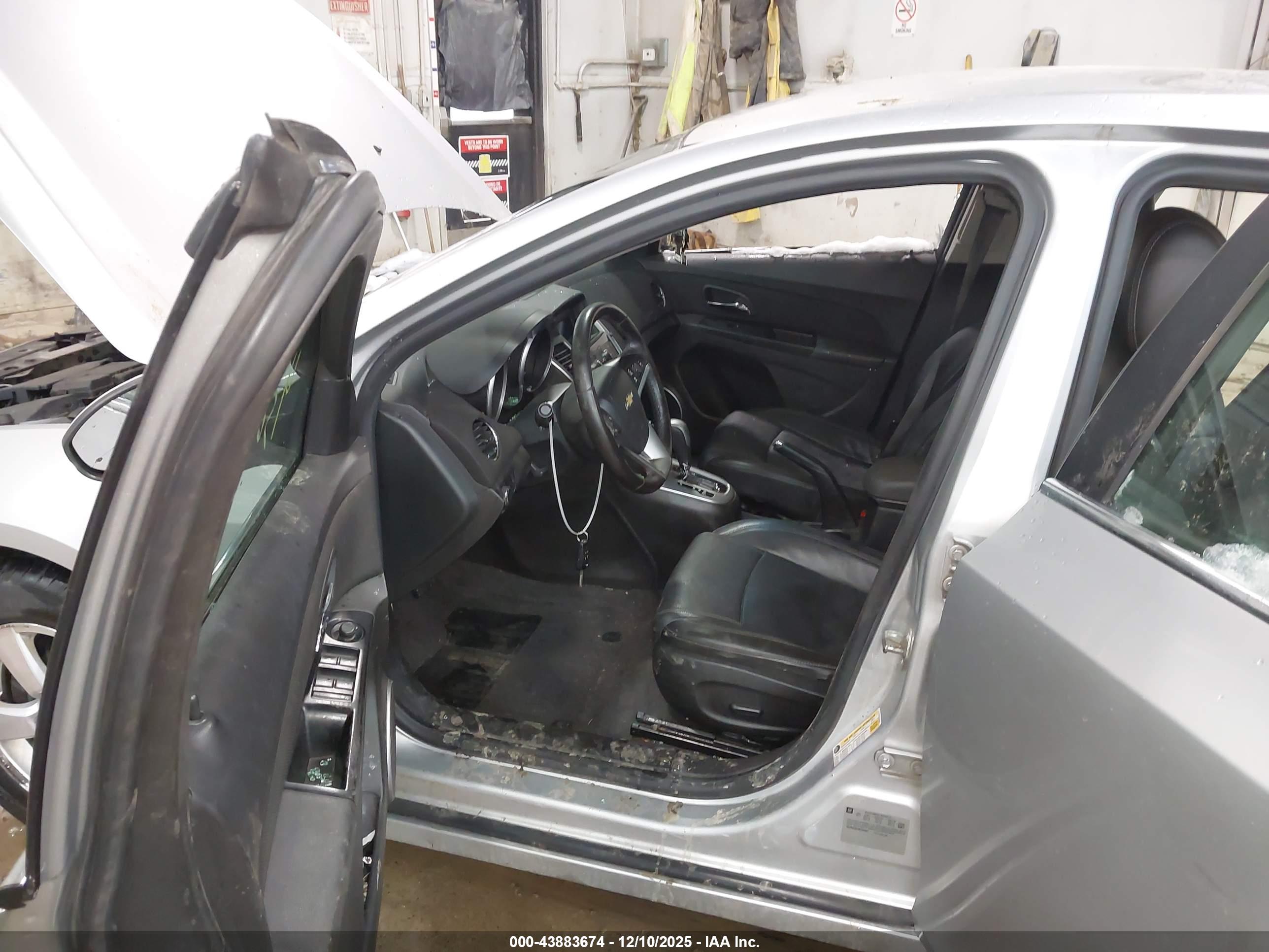 CHEVROLET CRUZE image 5