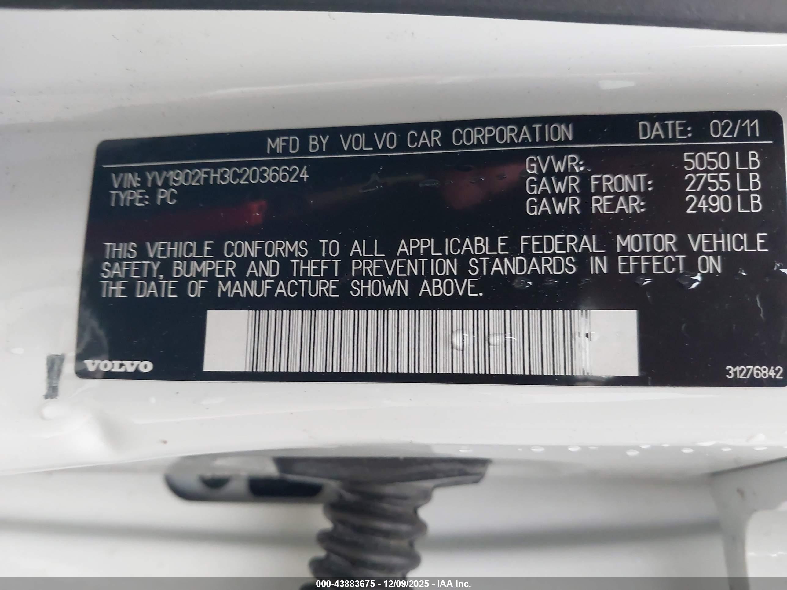 VOLVO S60 image 9
