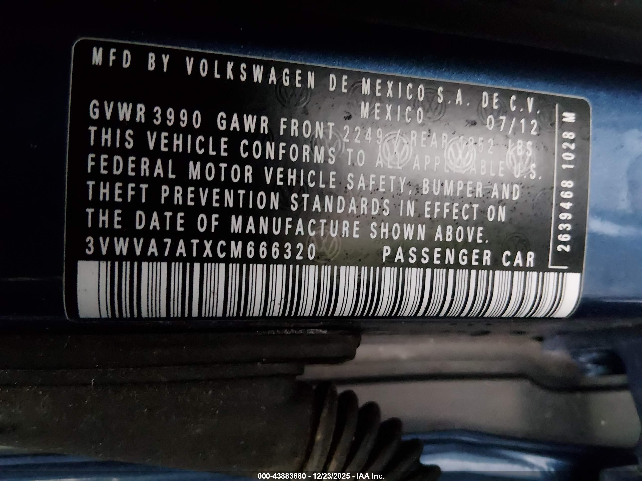VOLKSWAGEN BEETLE image 9