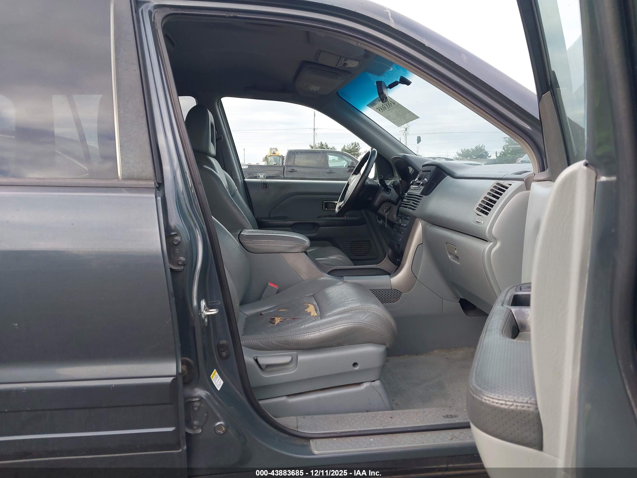 HONDA PILOT image 5