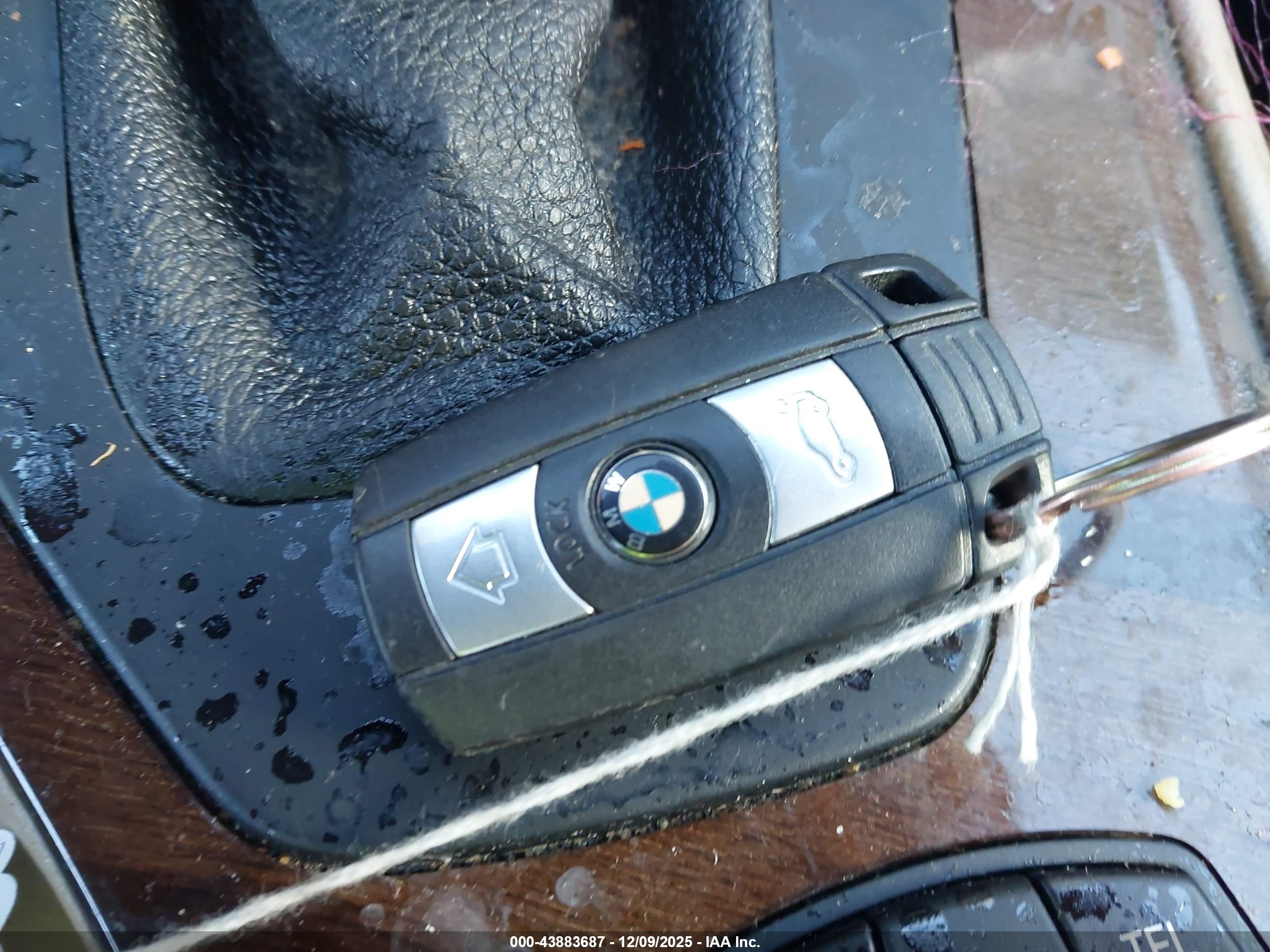 BMW 328I image 11
