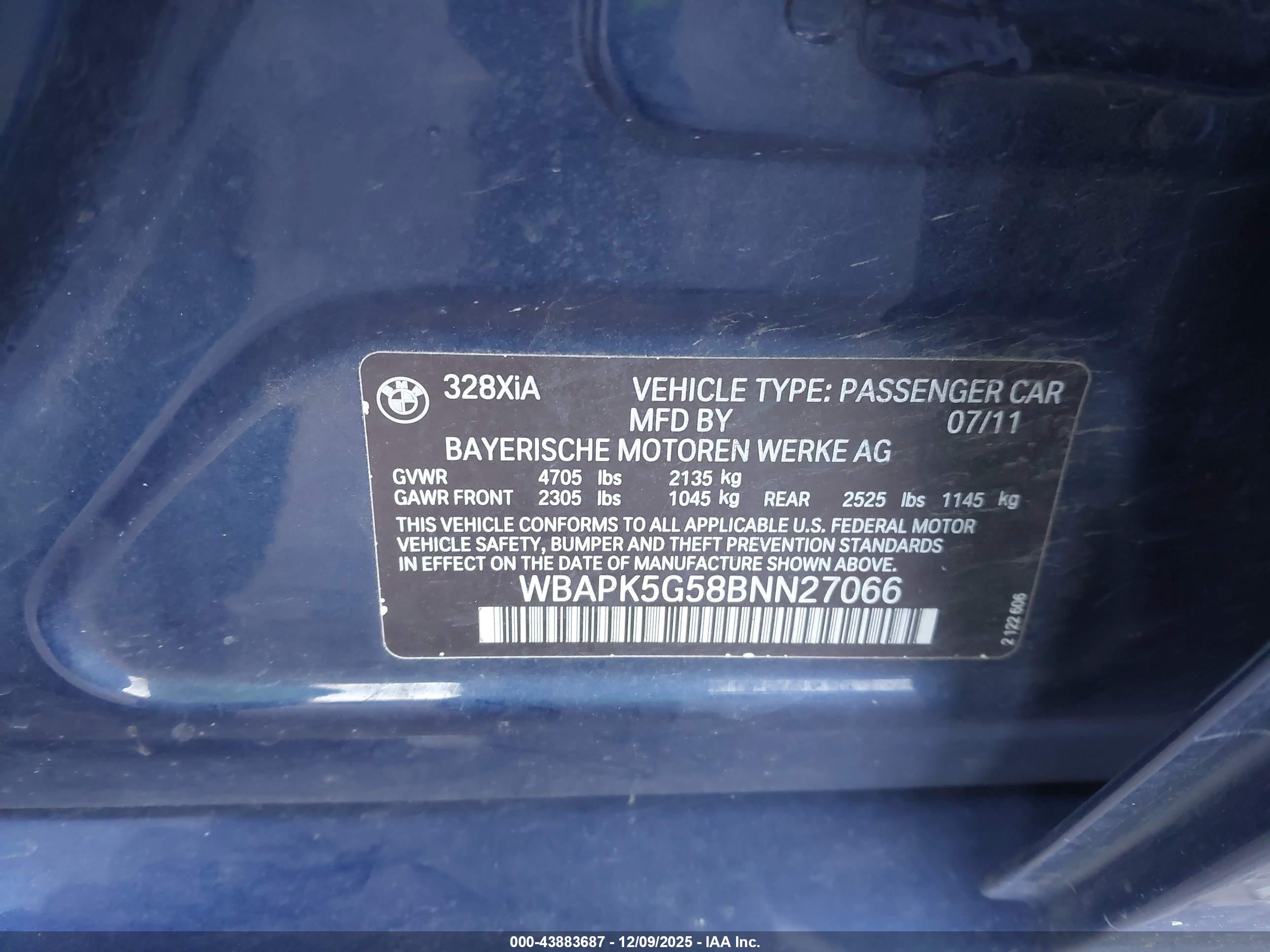 BMW 328I image 9
