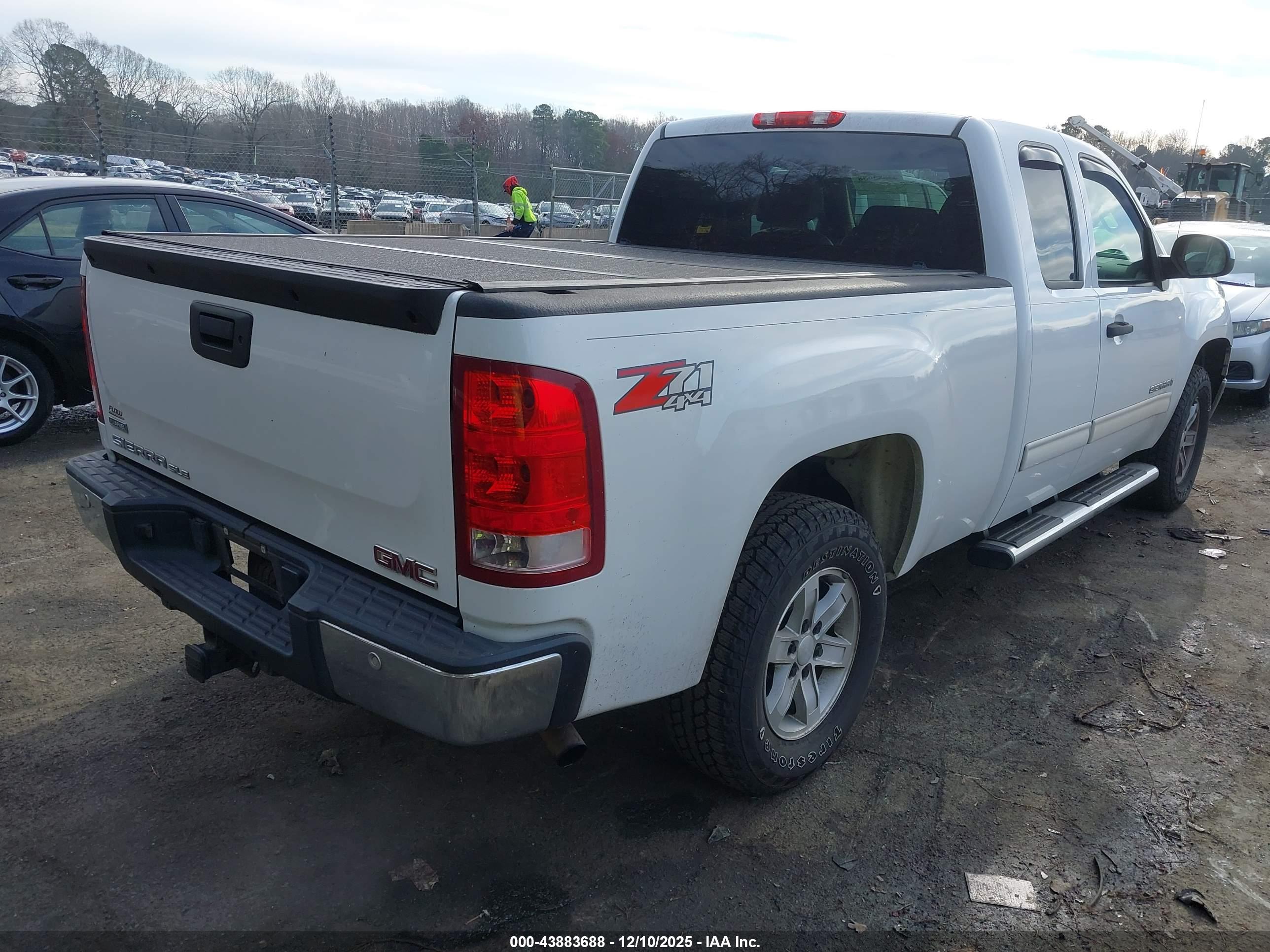GMC SIERRA image 4