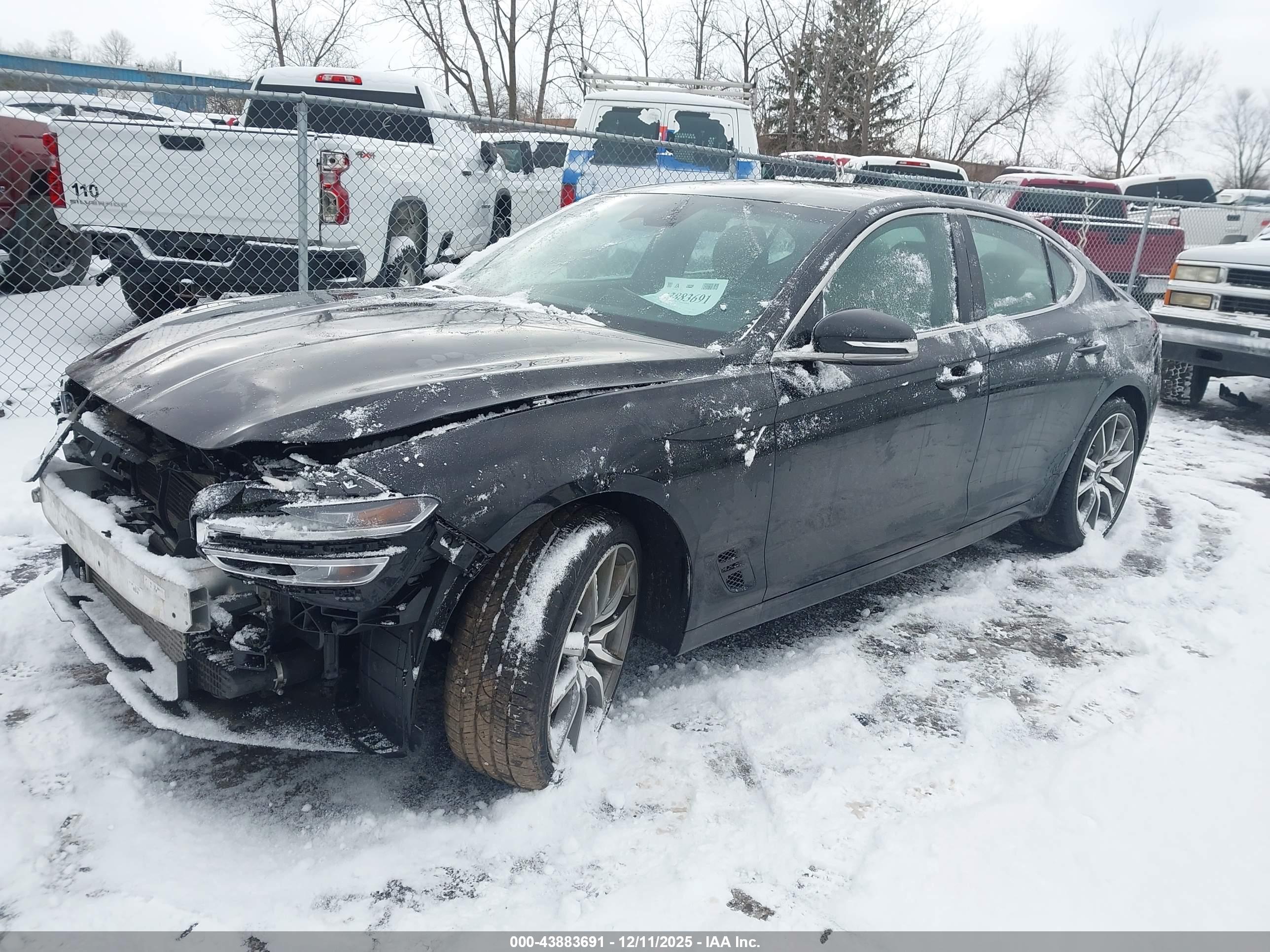 GENESIS G70 image 2
