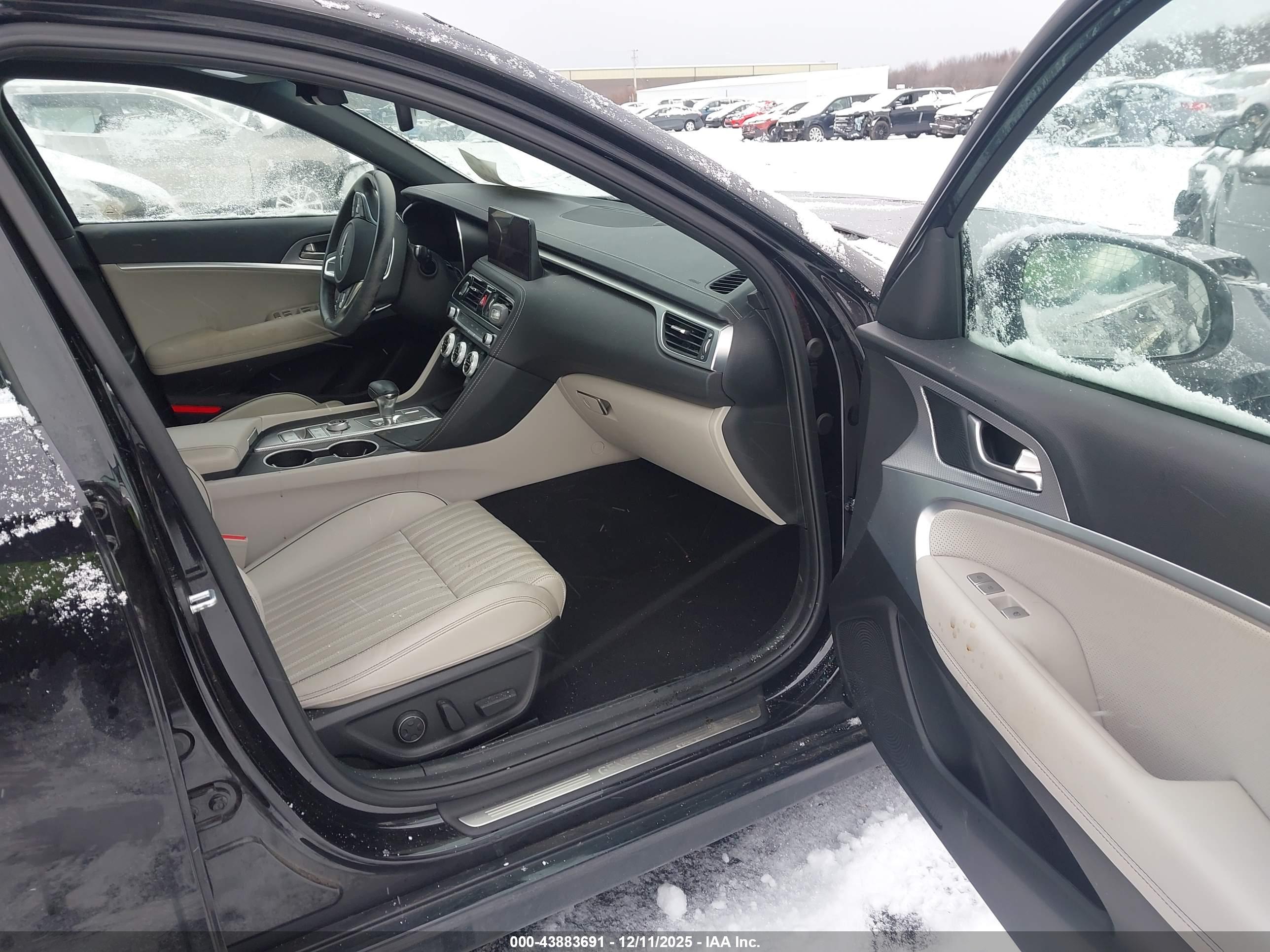 GENESIS G70 image 5