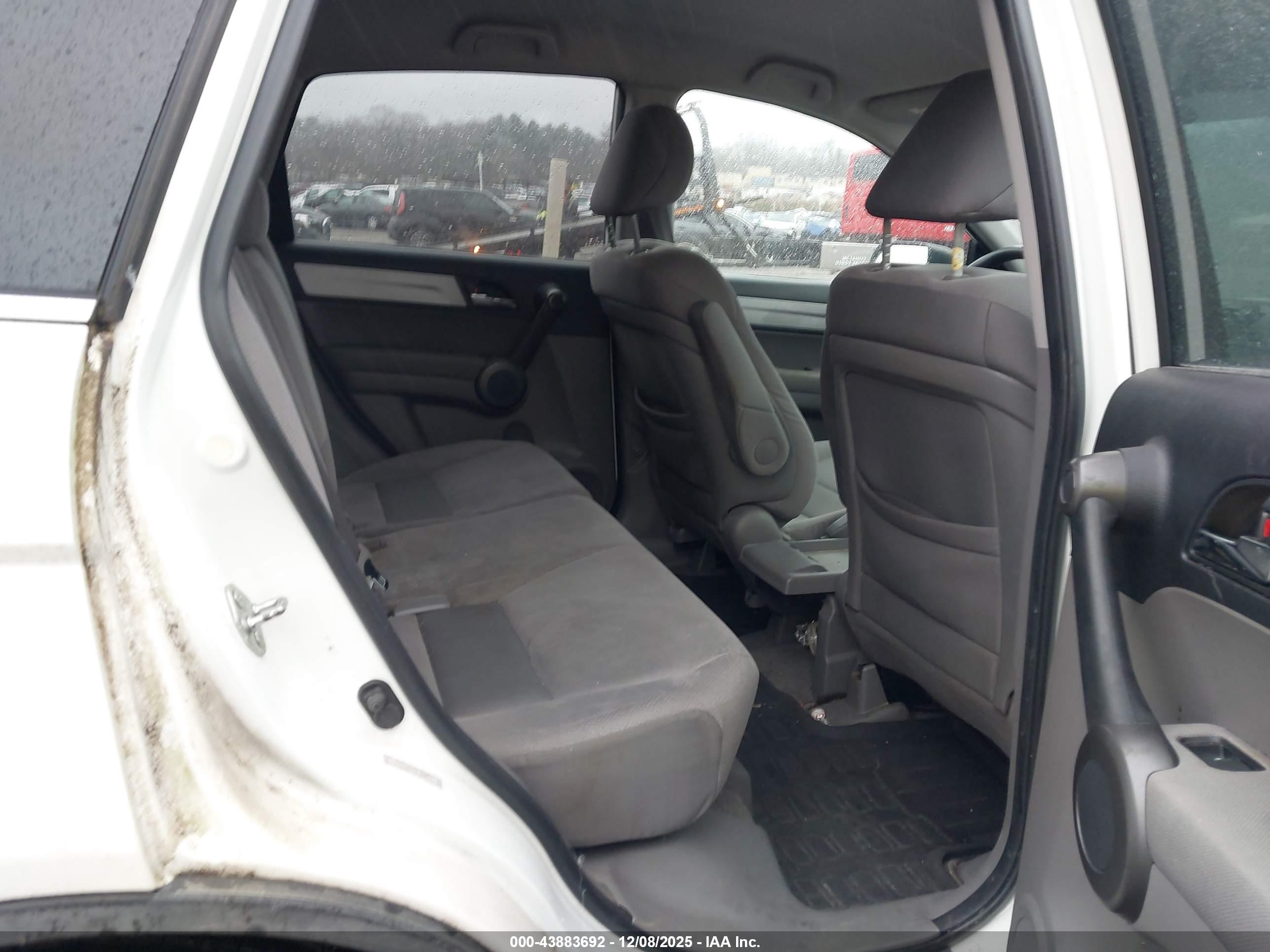 HONDA CR-V image 8