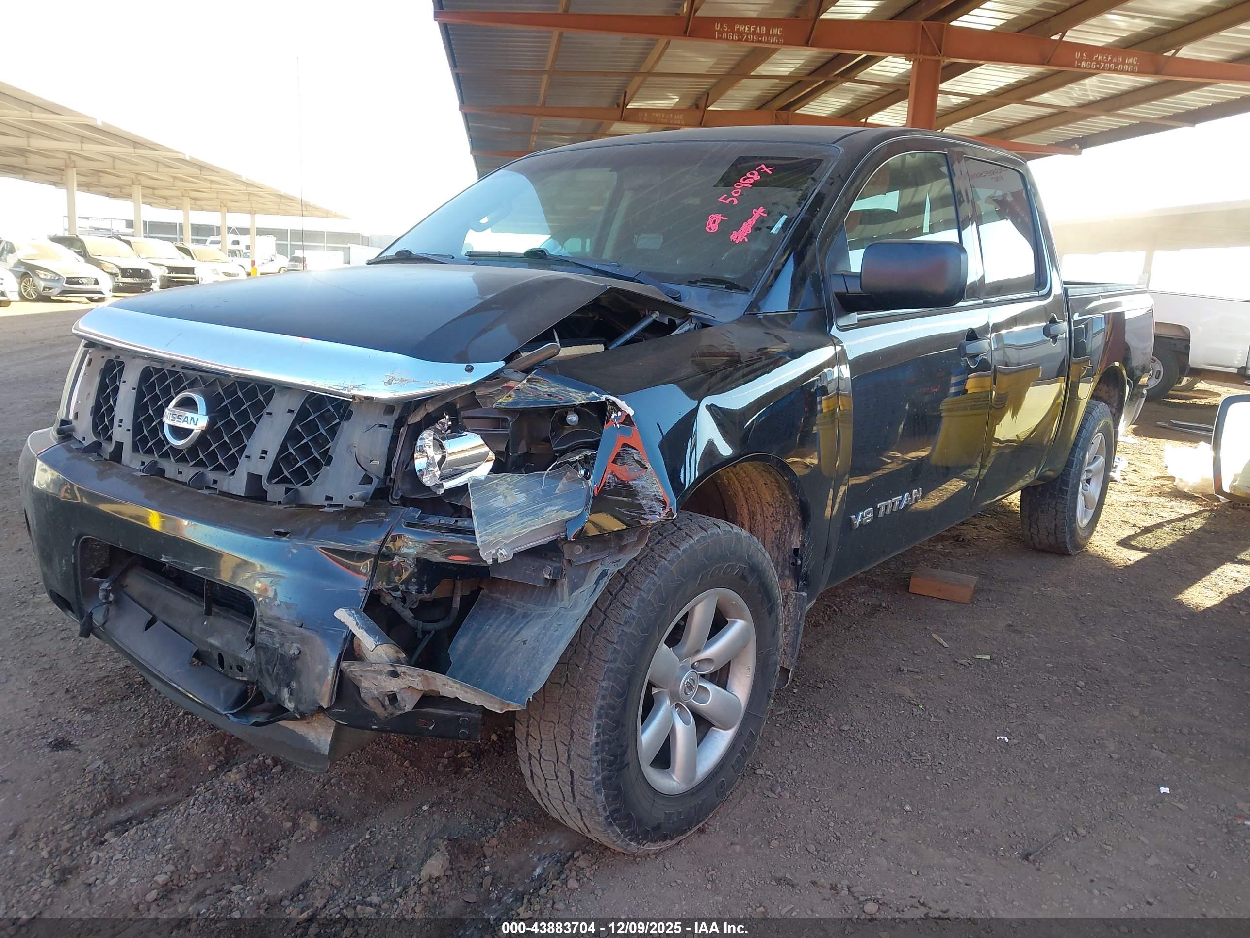 NISSAN TITAN image 2