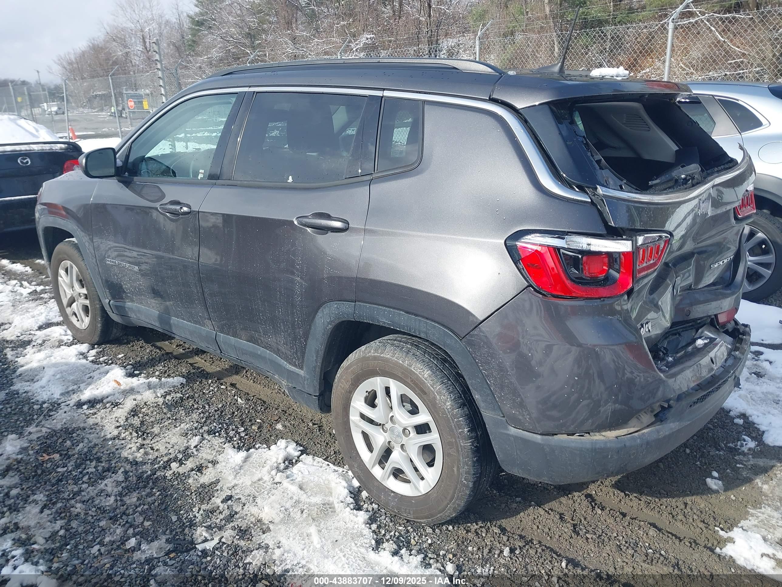 JEEP COMPASS image 3
