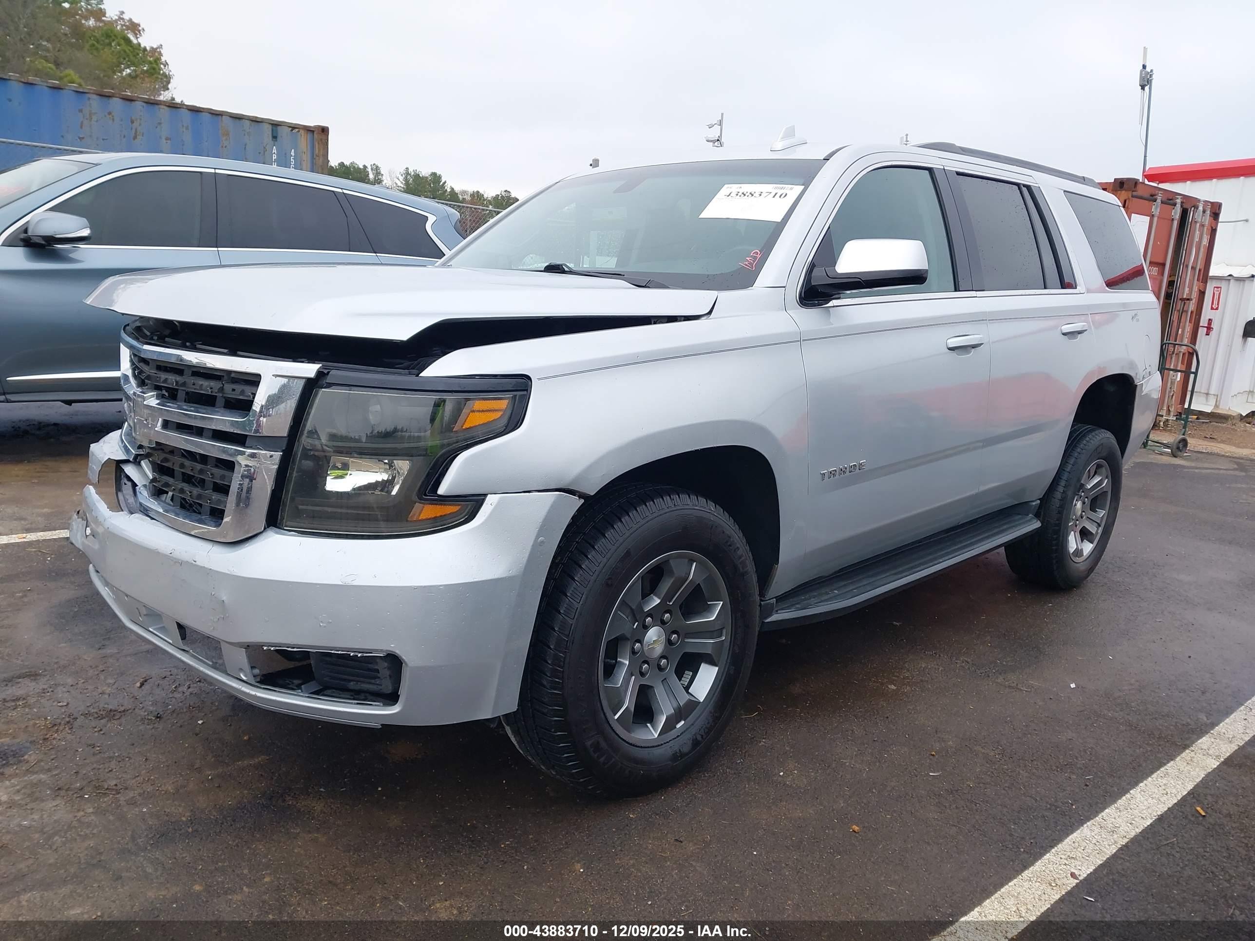 CHEVROLET TAHOE image 2