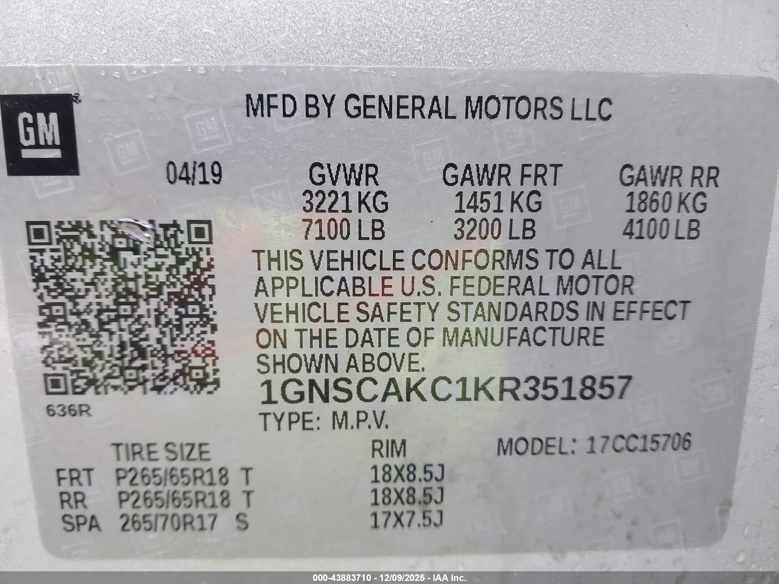 CHEVROLET TAHOE image 9