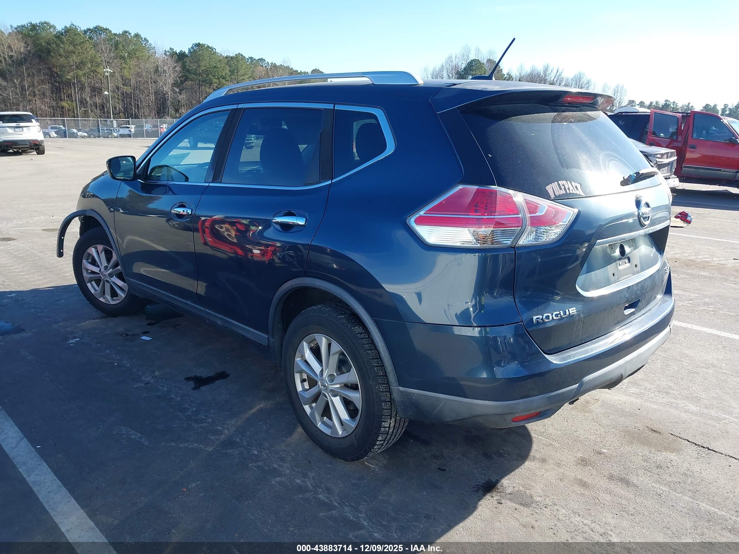NISSAN ROGUE image 3
