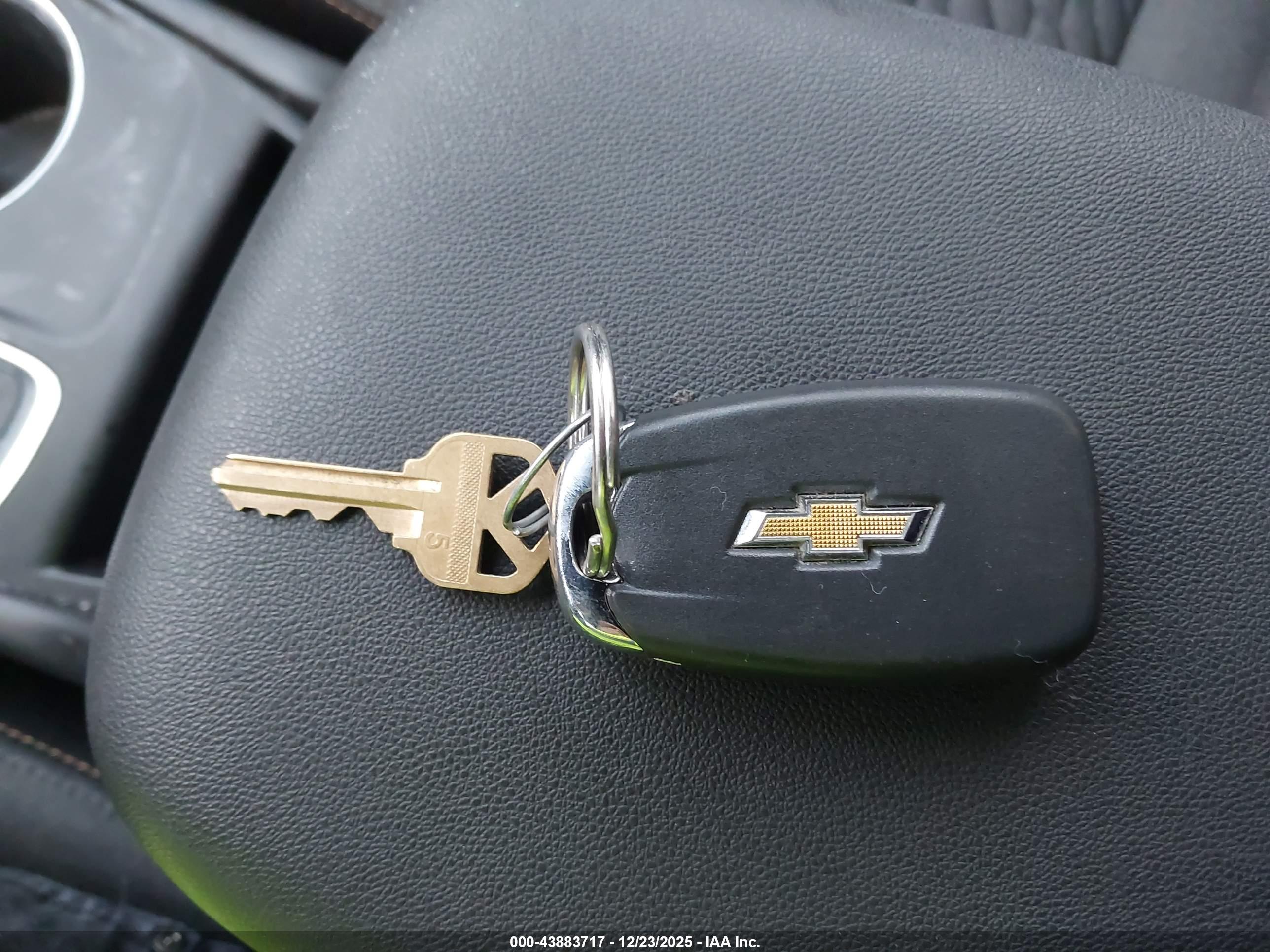 CHEVROLET EQUINOX image 11