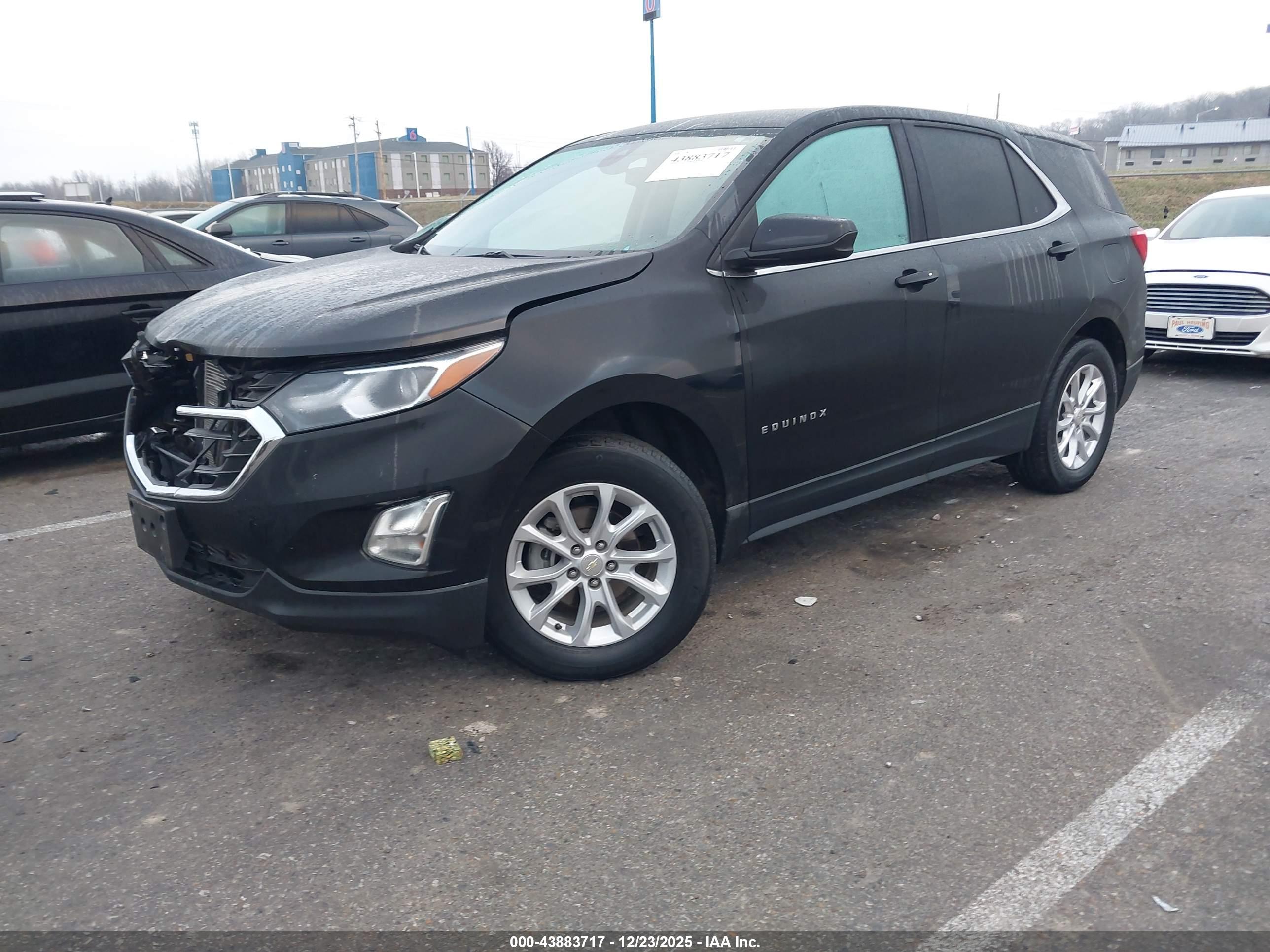 CHEVROLET EQUINOX image 2